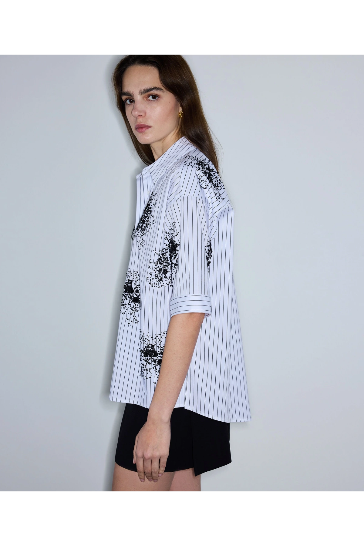 İpekyol Çiçek Nakışlı Payetli Gömlek IS1260025123