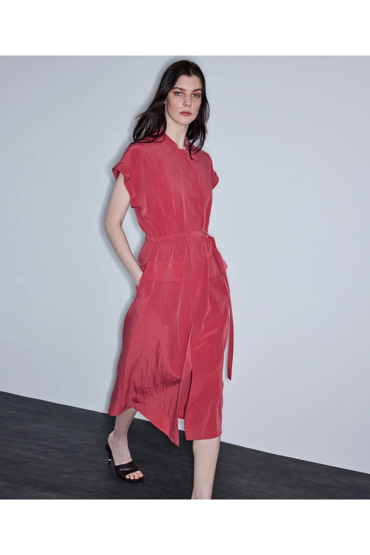 İpekyol İnce Kuşaklı Gömlek Elbise IS1260002235