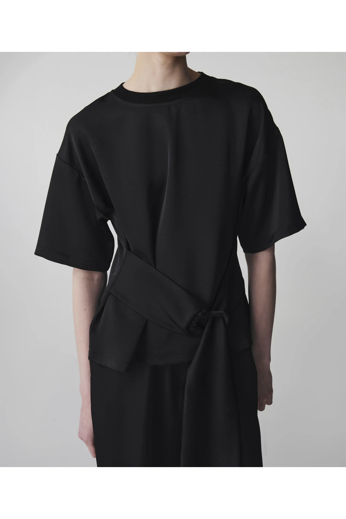 İpekyol Kuşaklı Saten Bluz IS1260006083