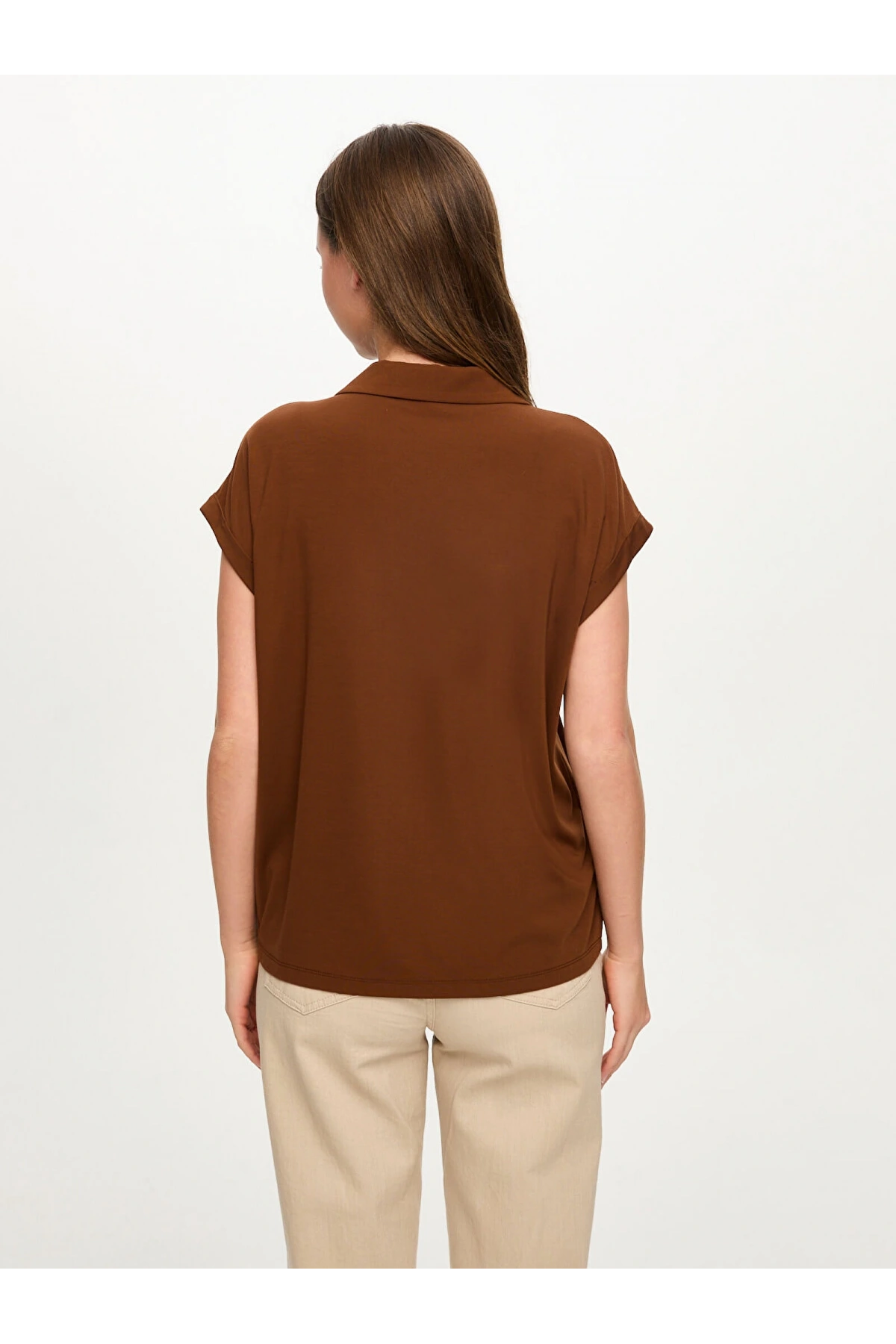 Faik Sönmez Polo Yaka Metal Aksesuar Detaylı T-Shirt US26TSH089