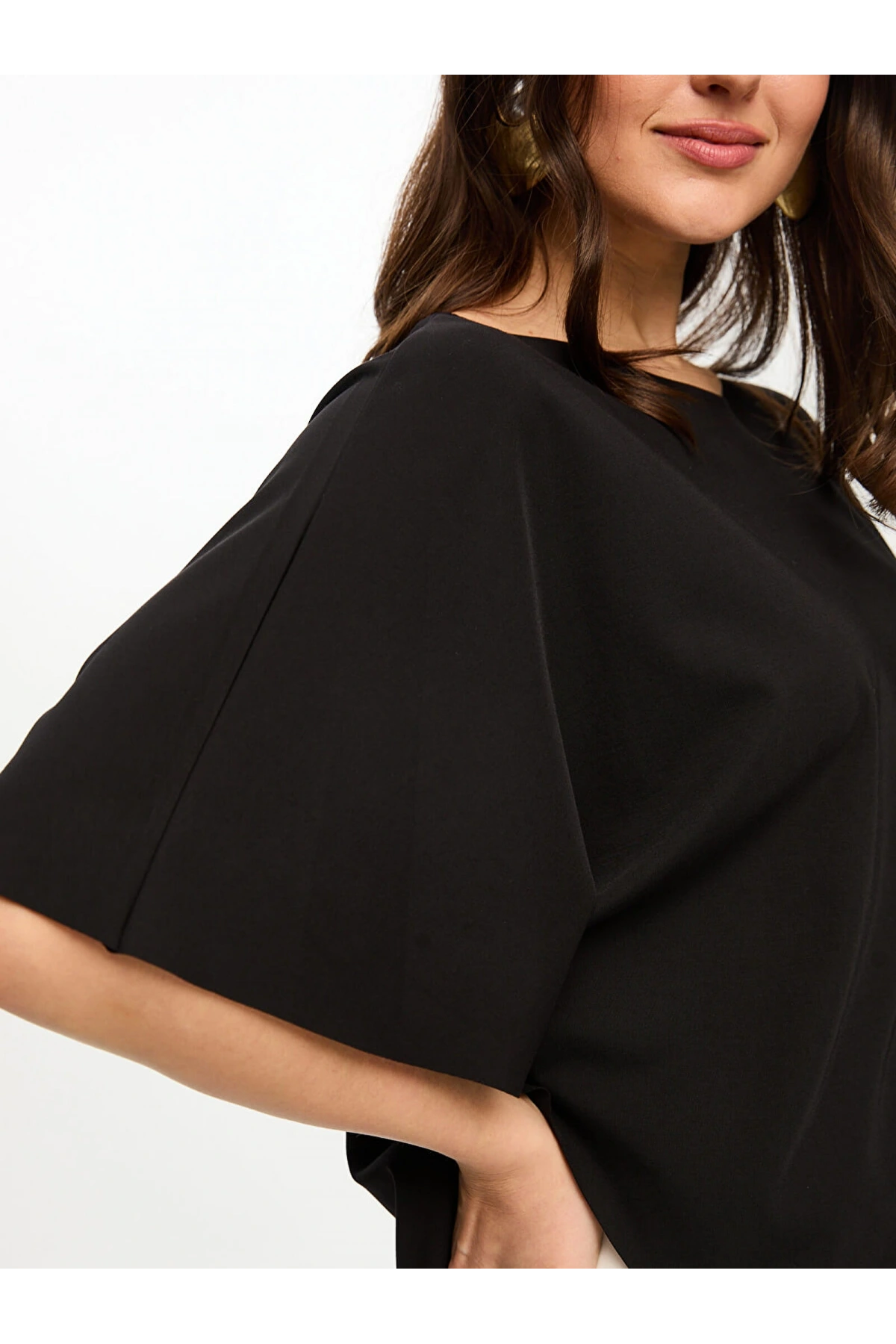 Faik Sönmez Mendil Form Asimetrik Yuvarlak Yaka T-Shirt US26TSH062