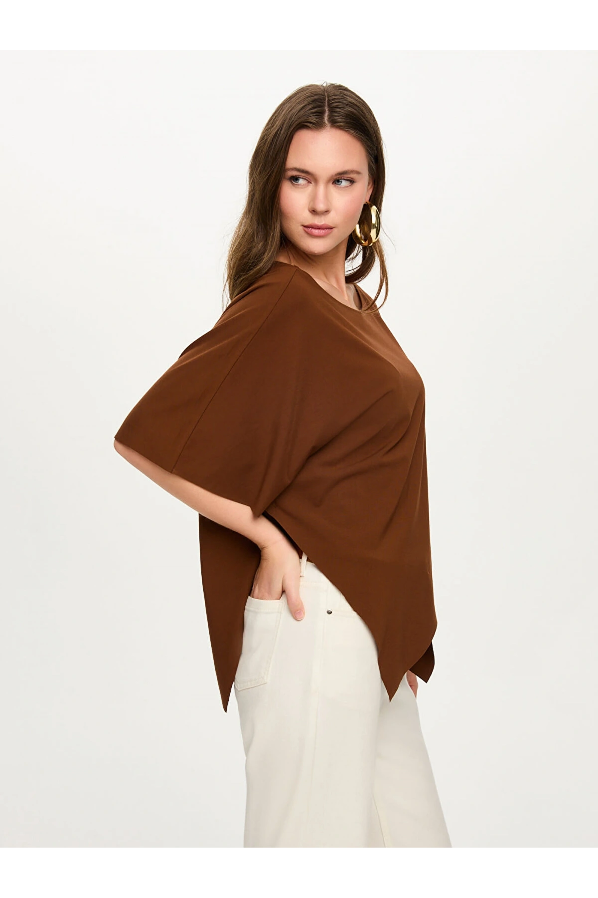 Faik Sönmez Mendil Form Asimetrik Yuvarlak Yaka T-Shirt US26TSH062