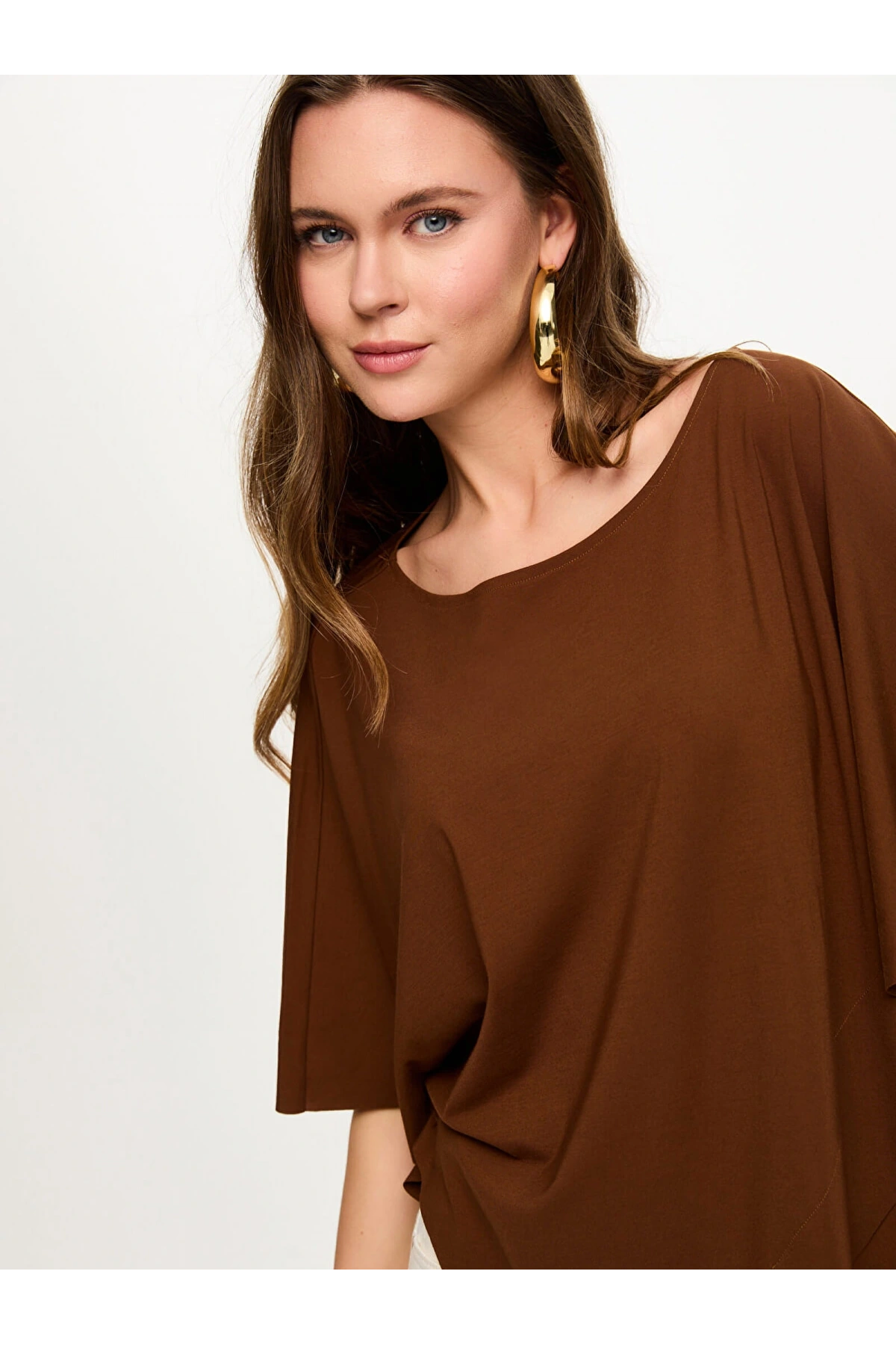 Faik Sönmez Mendil Form Asimetrik Yuvarlak Yaka T-Shirt US26TSH062