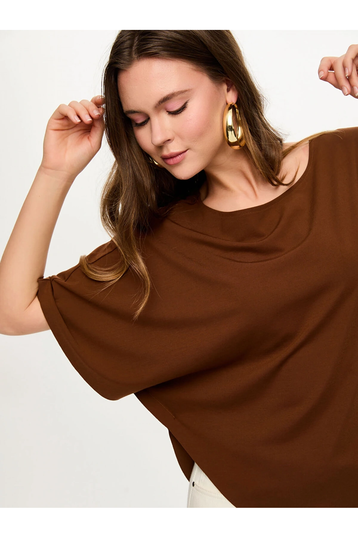 Faik Sönmez Mendil Form Asimetrik Yuvarlak Yaka T-Shirt US26TSH062