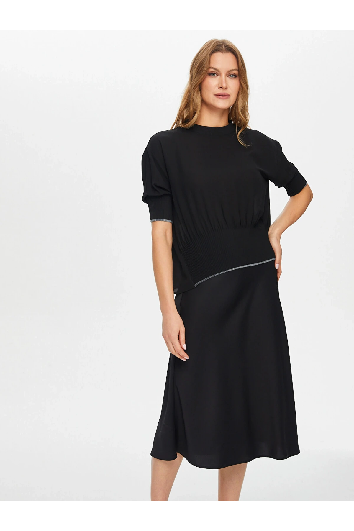 Faik Sönmez Triko Bantlı Eteği Pilise Detaylı Bluz US26BLZ005