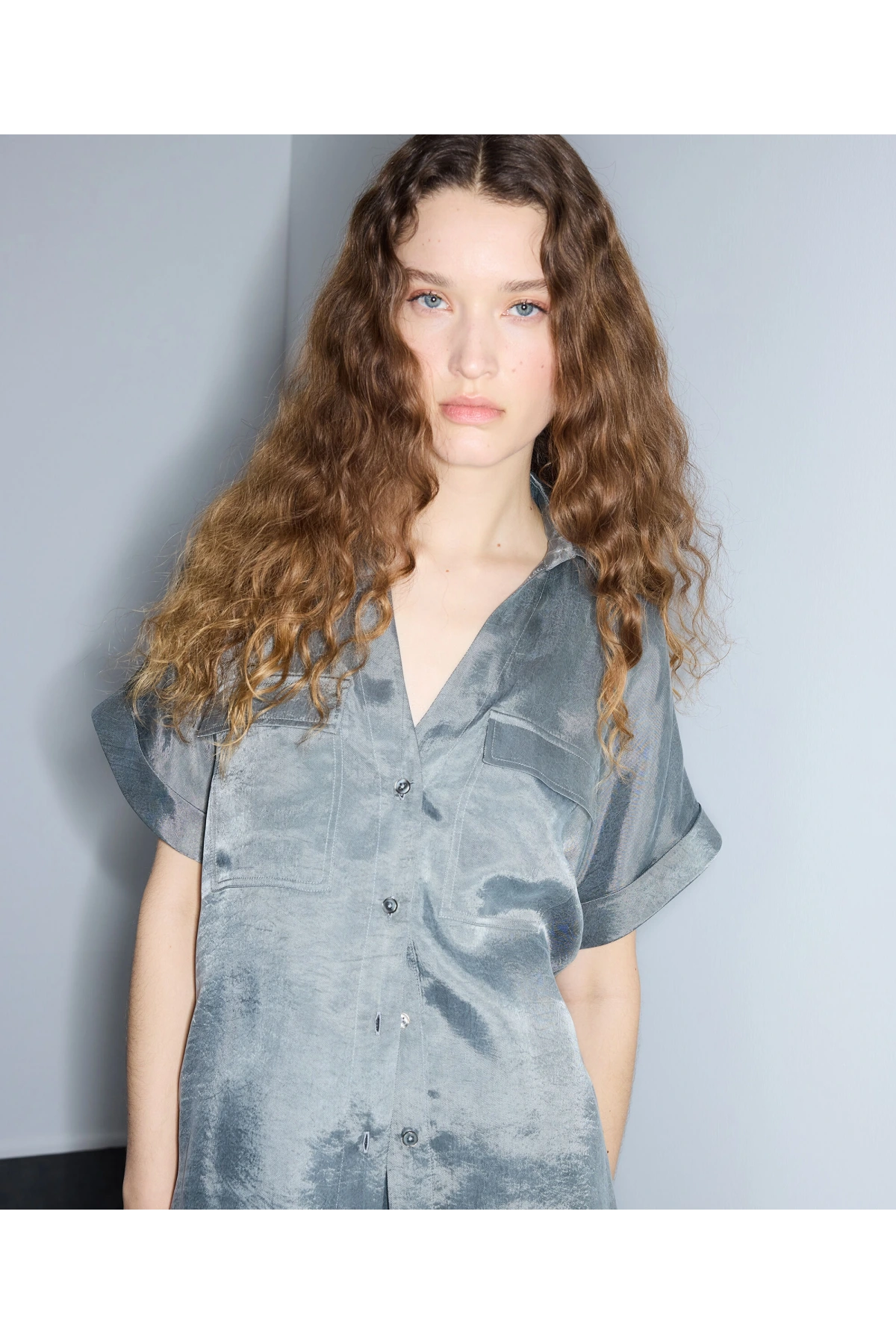 İpekyol Parlak Dokulu Rahat Kesim Gömlek IS1260025255