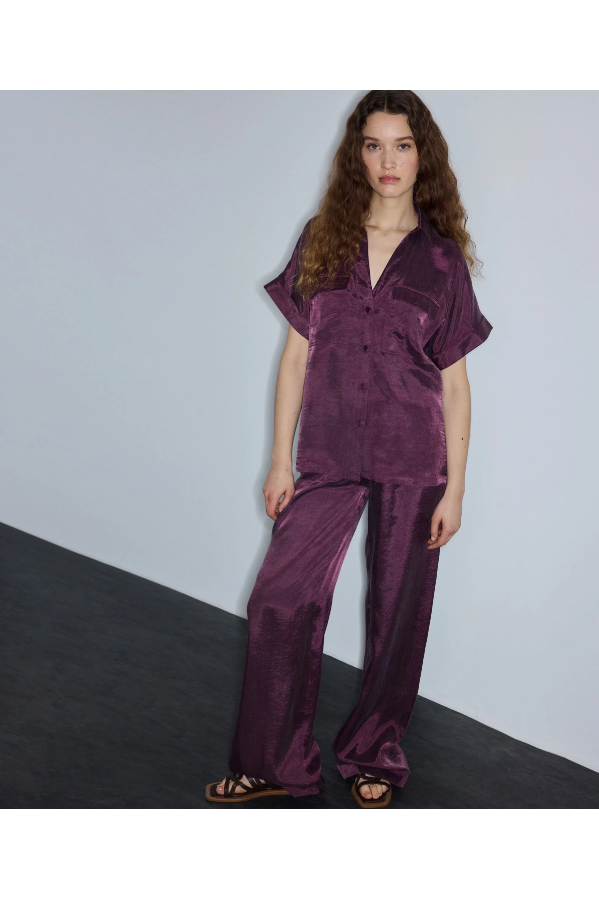 İpekyol Parlak Dokulu Rahat Kesim Gömlek IS1260025255