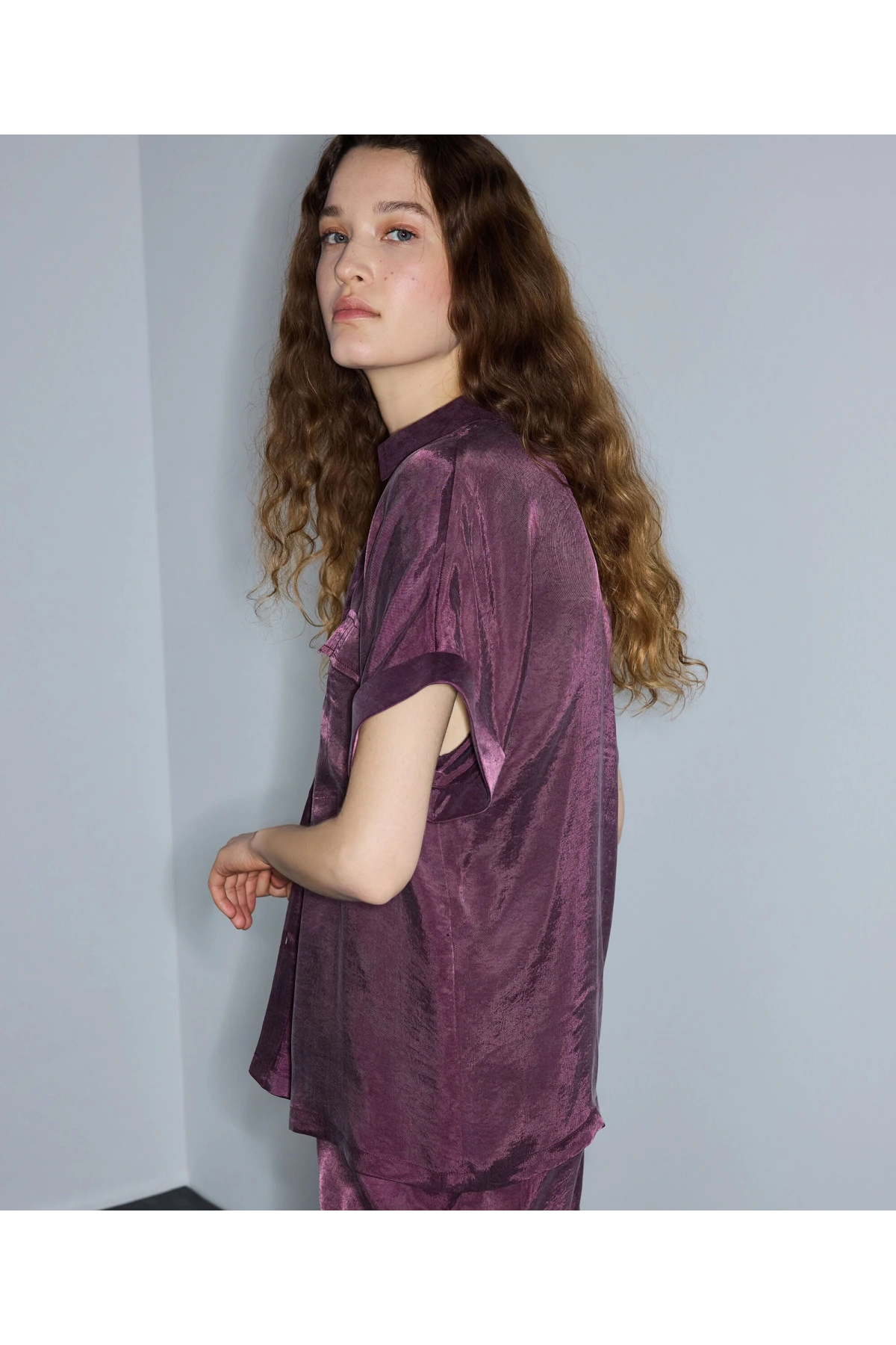 İpekyol Parlak Dokulu Rahat Kesim Gömlek IS1260025255