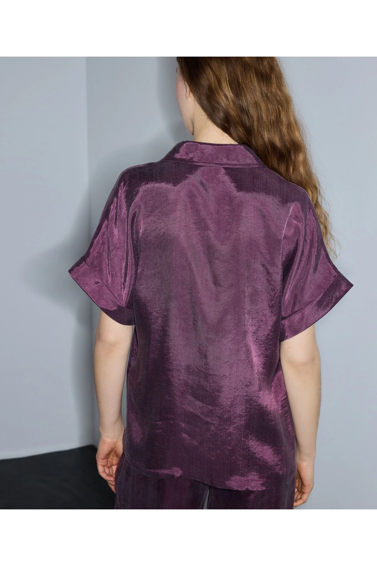 İpekyol Parlak Dokulu Rahat Kesim Gömlek IS1260025255