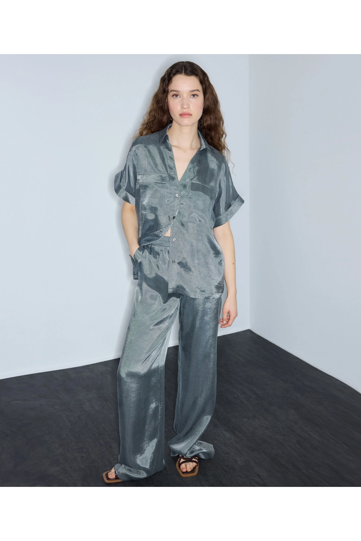 İpekyol Parlak Dokulu Wide Leg Pantolon IS1260003245