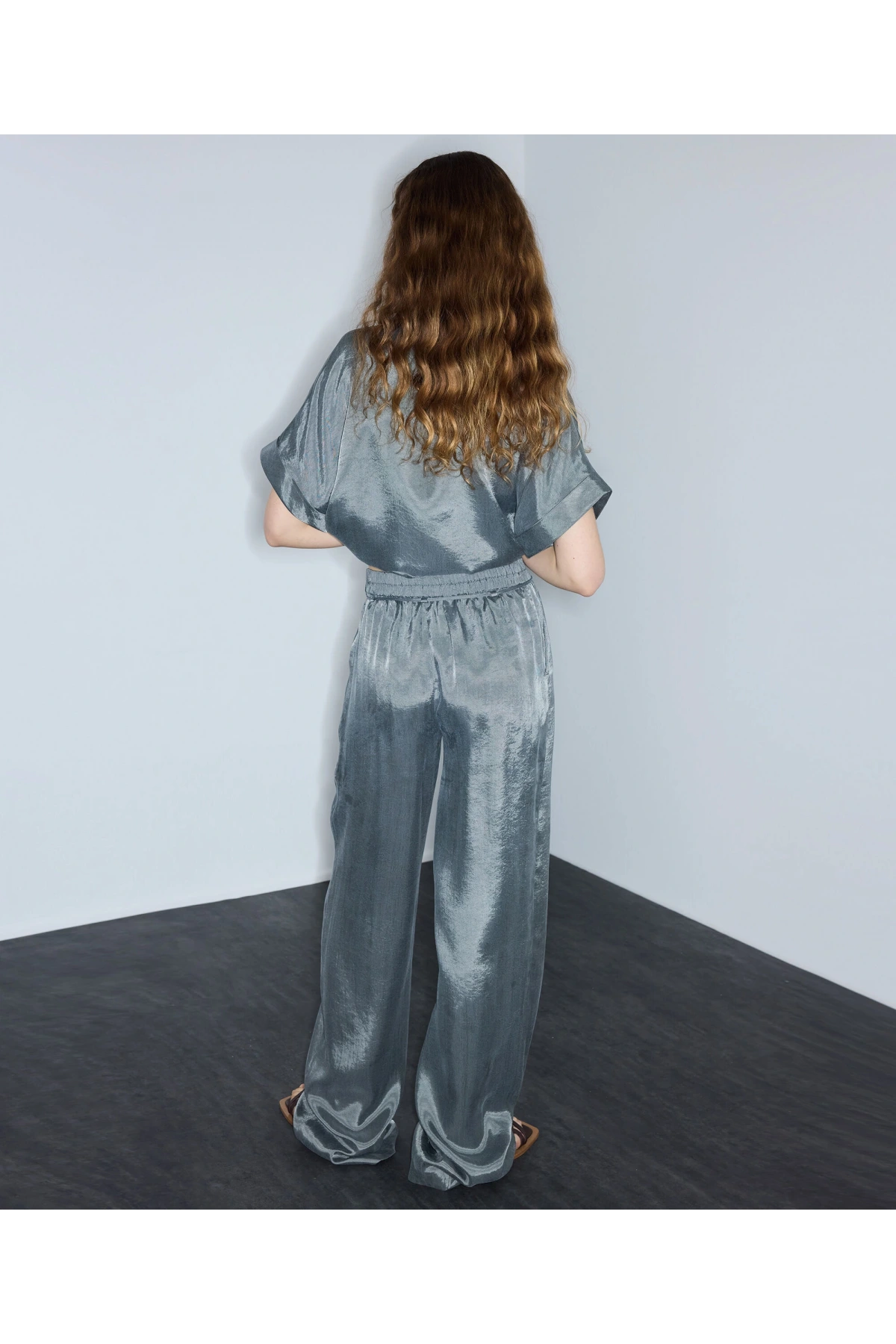 İpekyol Parlak Dokulu Wide Leg Pantolon IS1260003245