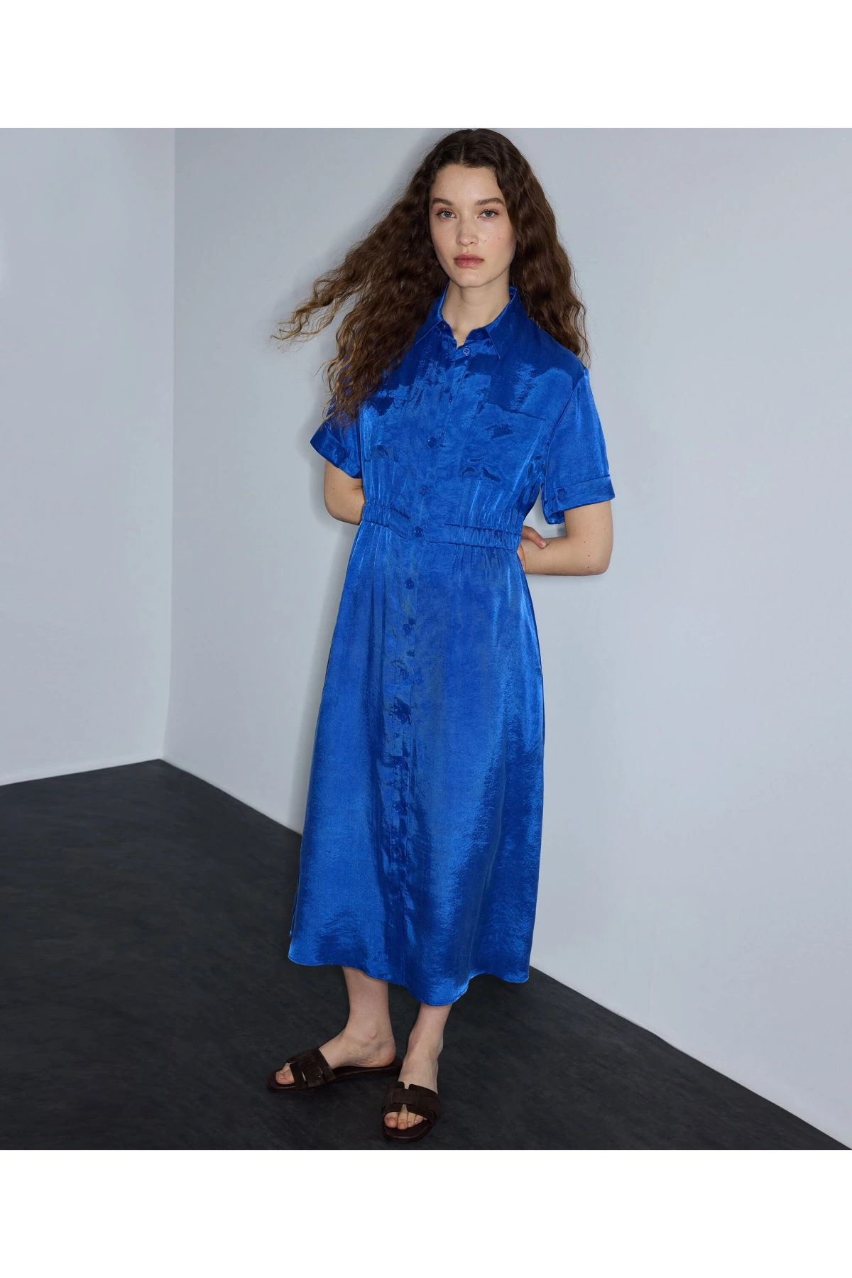 İpekyol Parlak Dokulu Elastik Bel Elbise IS1260002400