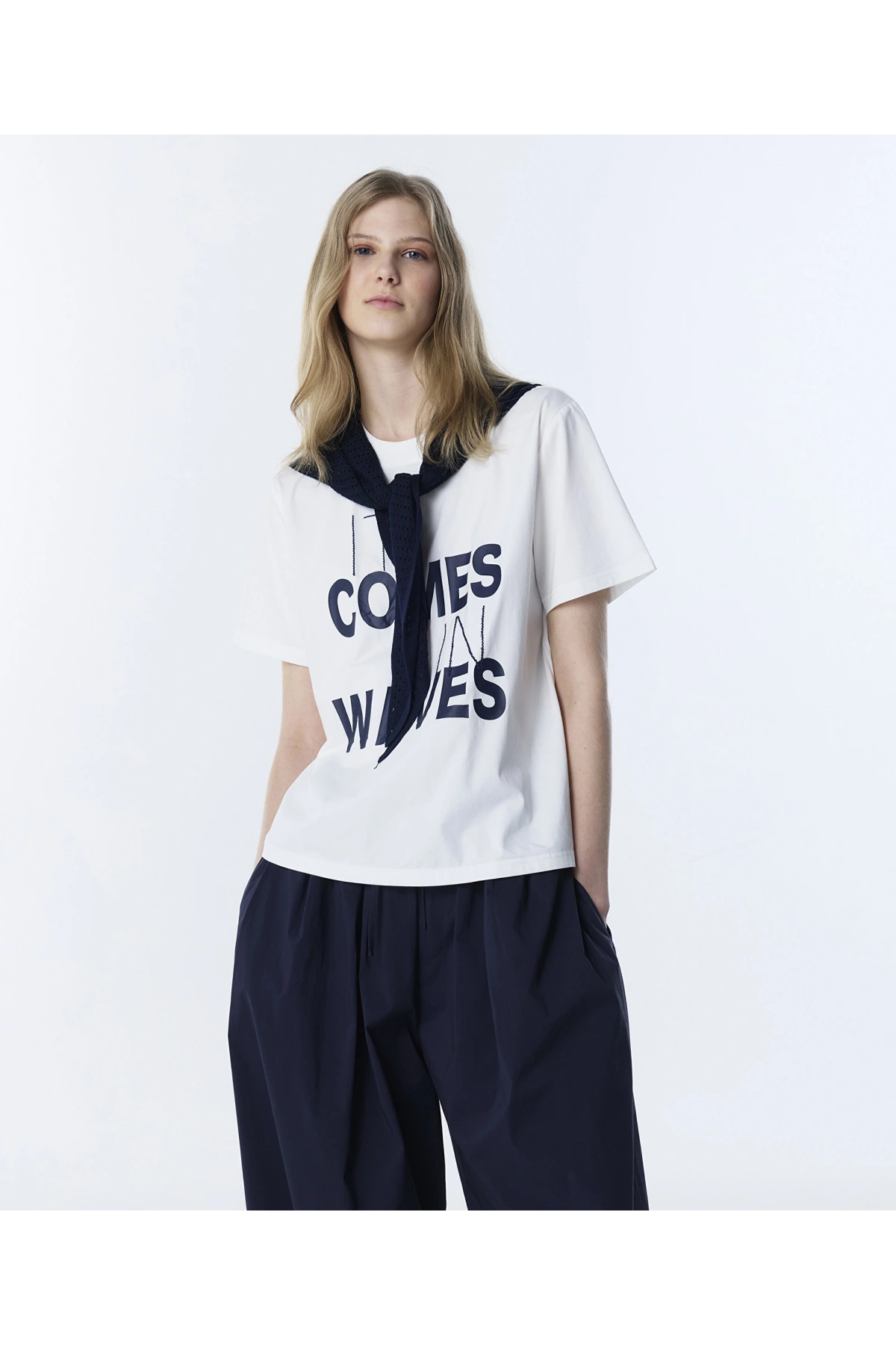 Twist Fular Aksesuarlı T-Şhirt TS1260070095