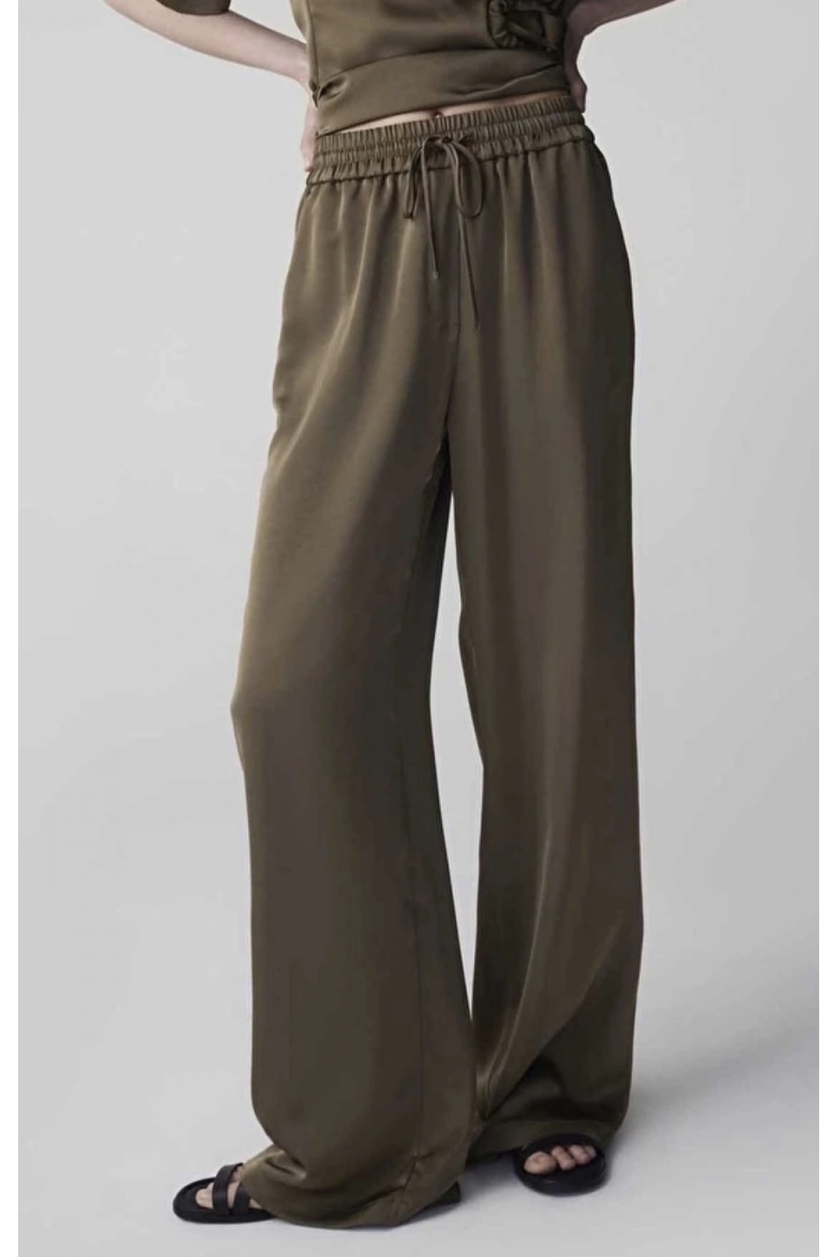 İpekyol Wide Leg Fit Saten Pantolon IS1260003147