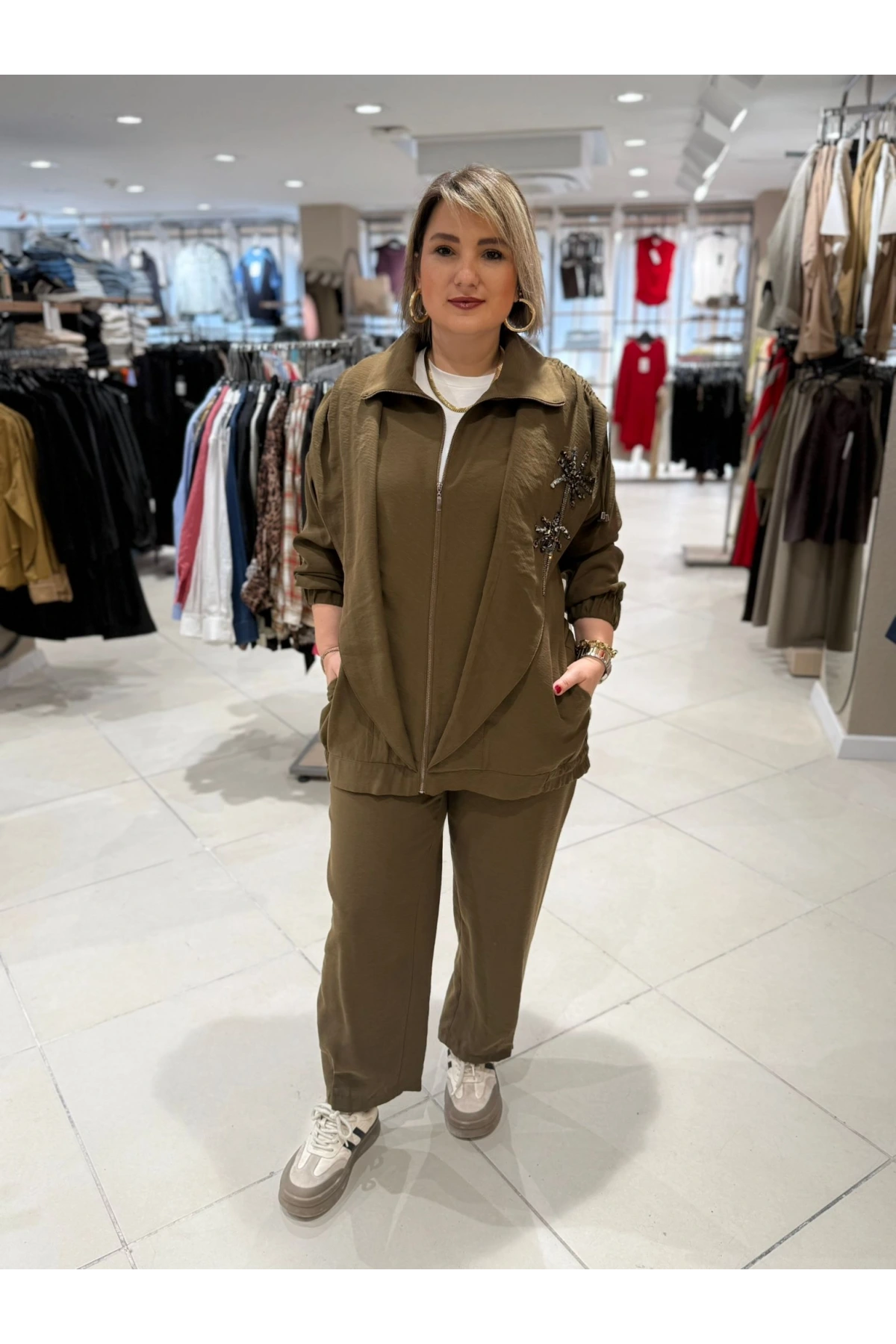 My312 Yakası Taşlı Takım 26S7709