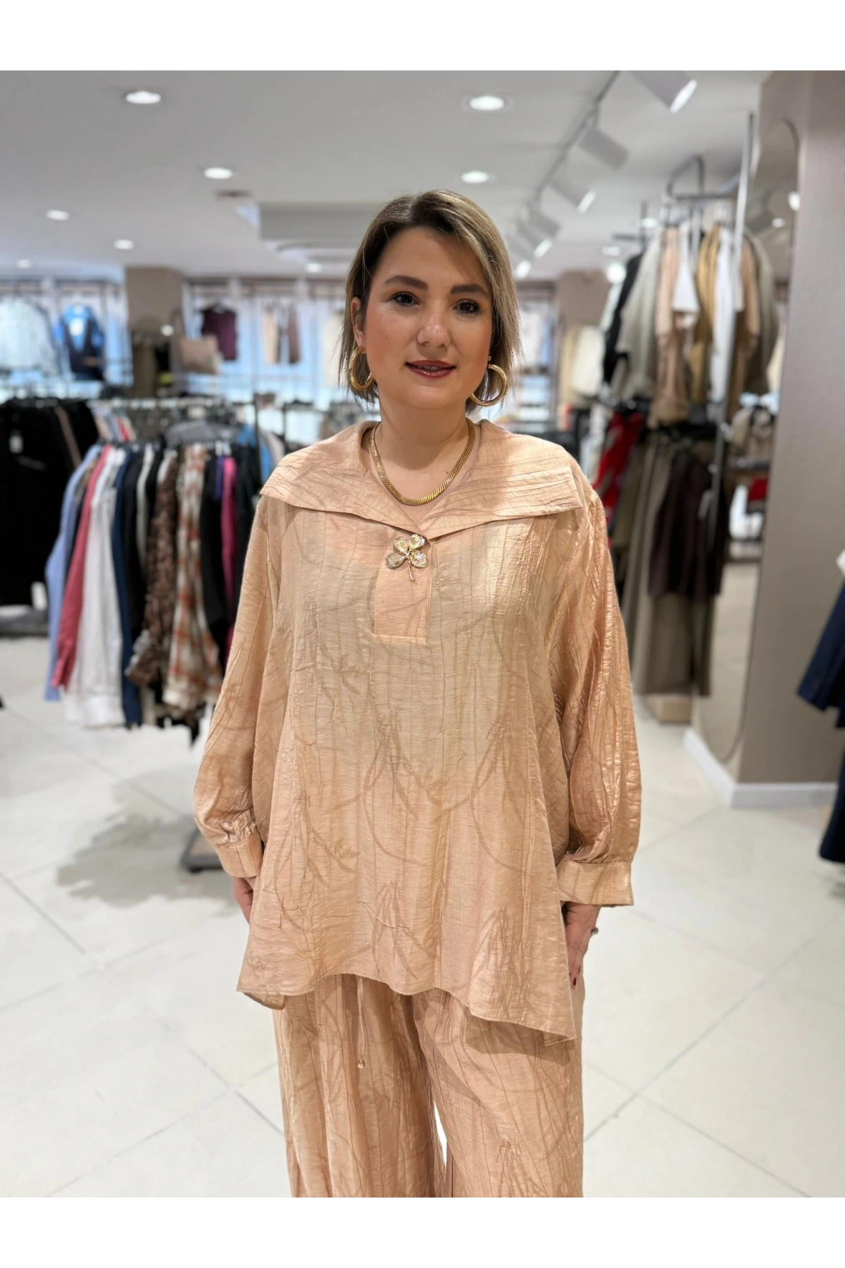 My312 Önü Aksesuarlı Keten Takım 26S1664