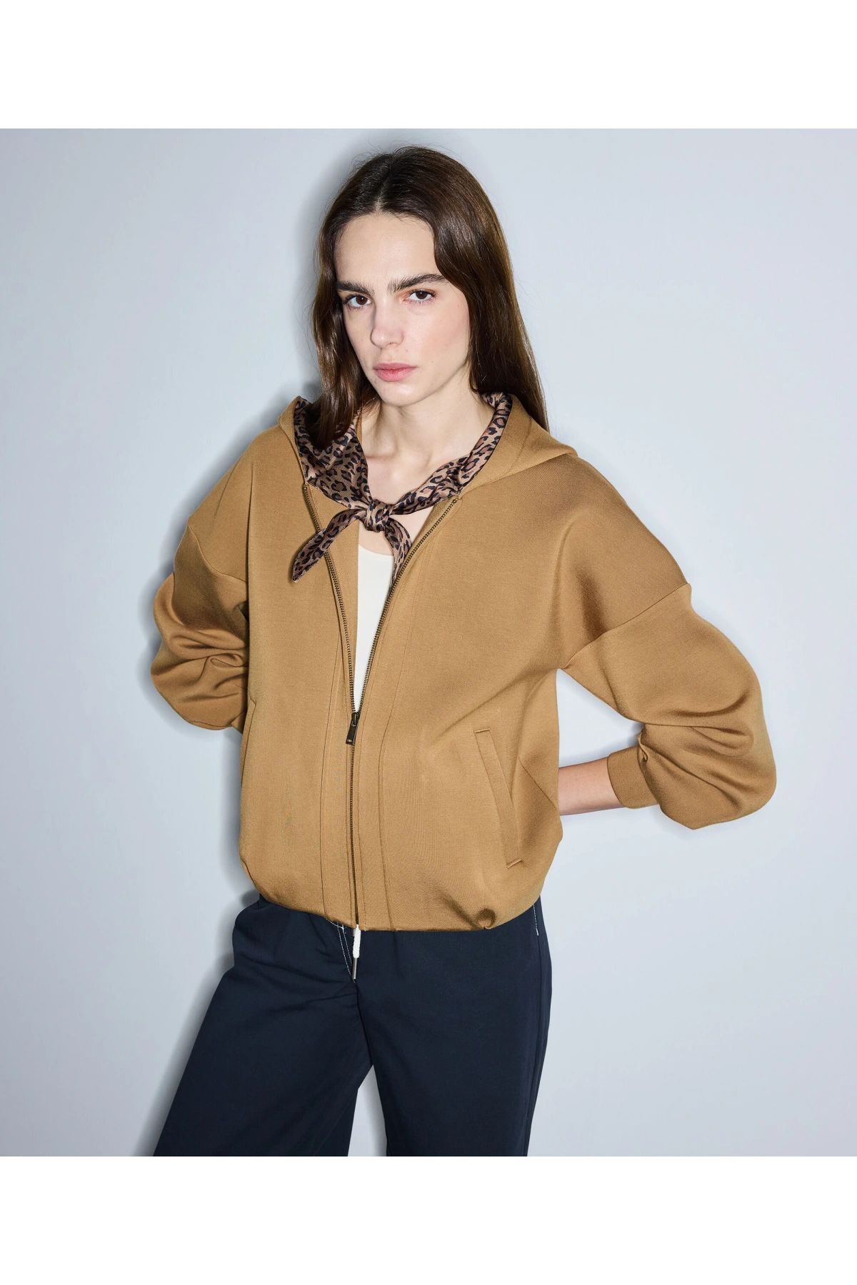 İpekyol Fular Efektli Sweatshirt IS1260091013