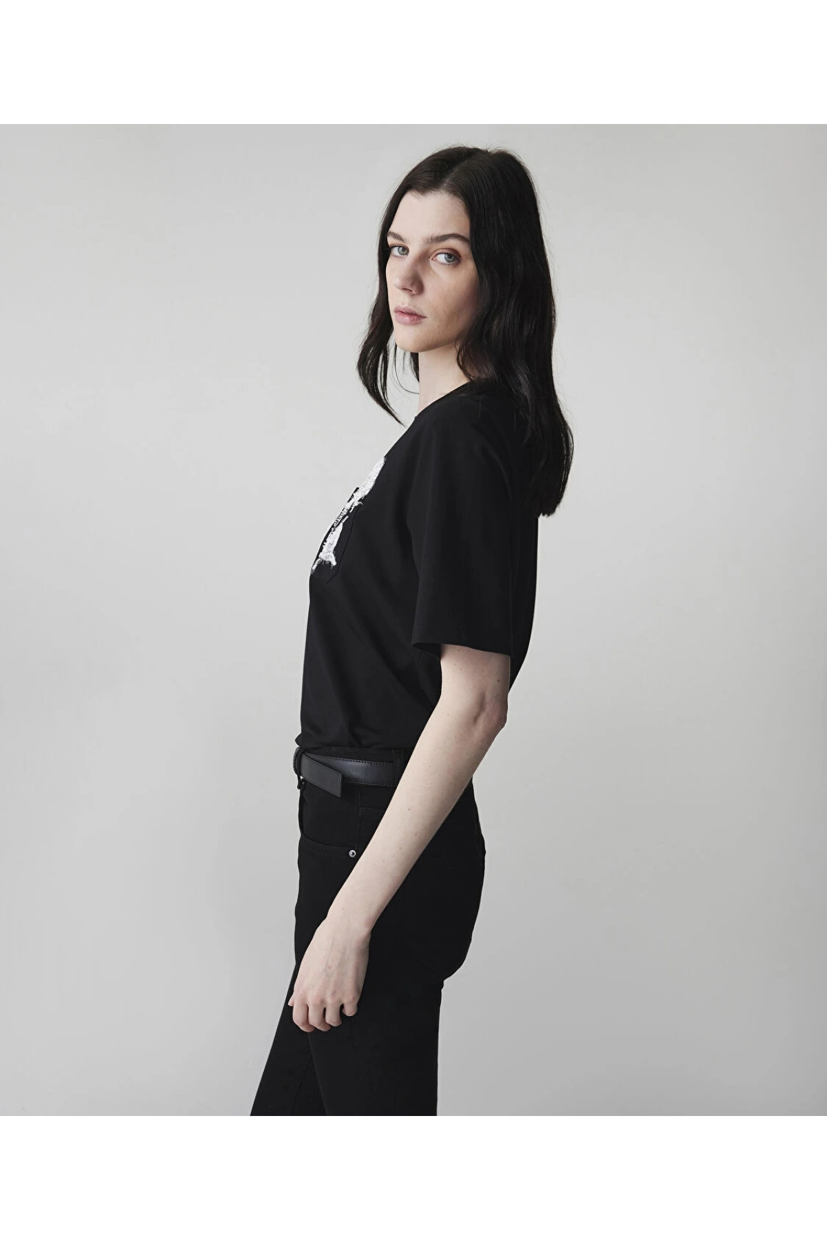 İpekyol Üç Boyutlu Nakışlı T-Shirt IS1260070105