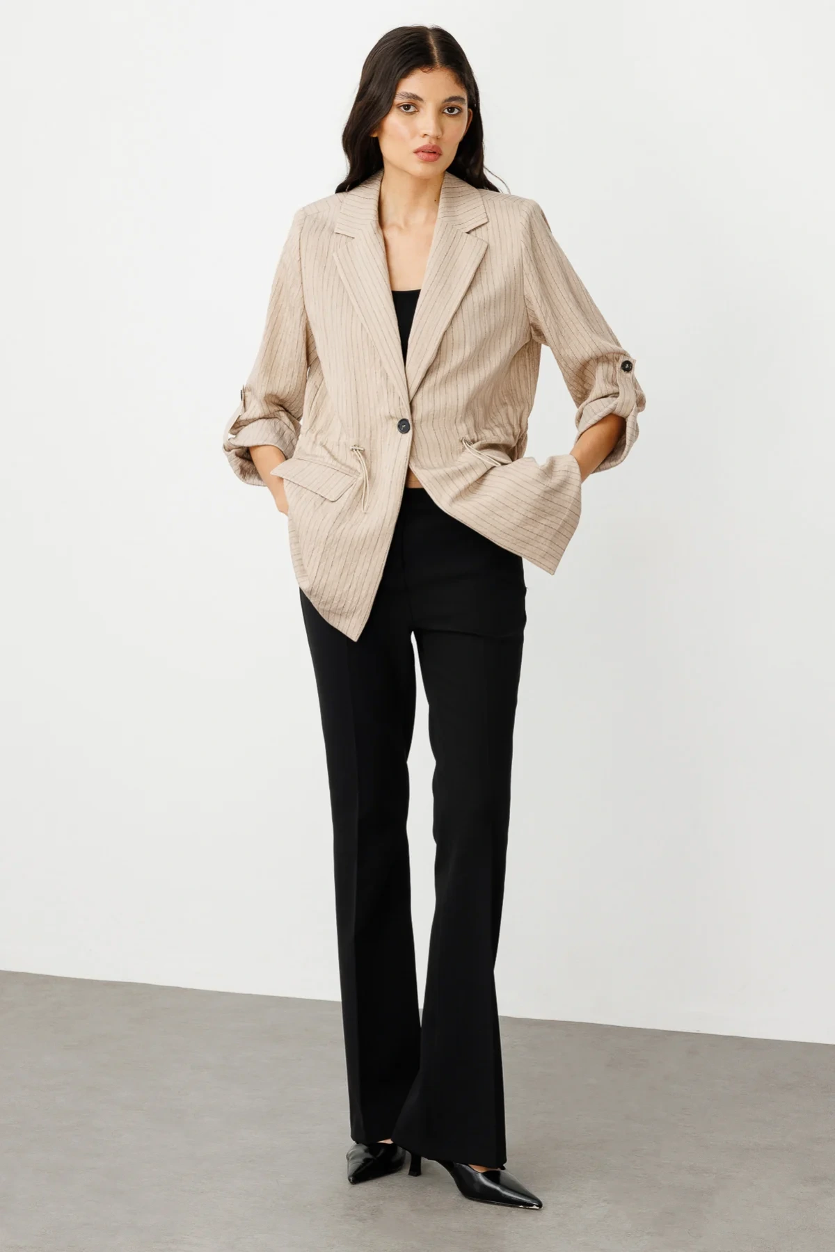 Ekol Kadın Belden Büzgülü Tek Düğmeli Kum Renk Ceket 04112