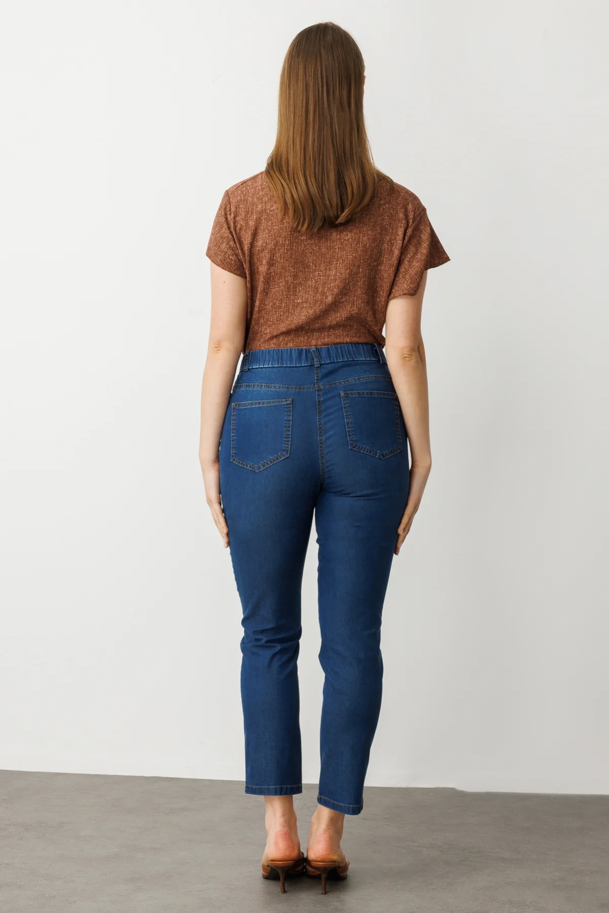 Ekol Beli Lastikli Boru Paça İndigo Mavisi Kadın Pantolon 02120