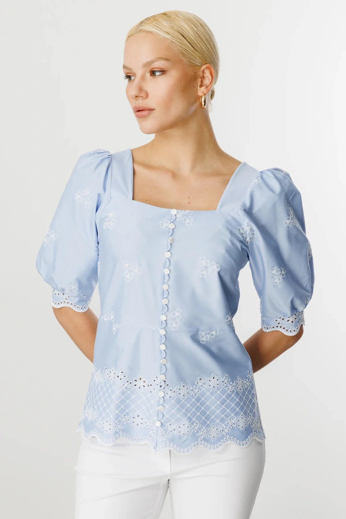 Ekol Çiçek İşlemeli Balon Kol Bluz 03030