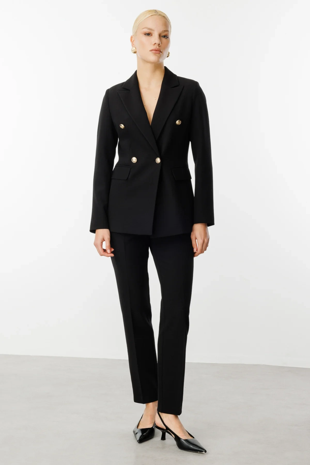 Ekol Kruvaze Yaka Kapak Cepli Kadın Siyah Ceket 04006