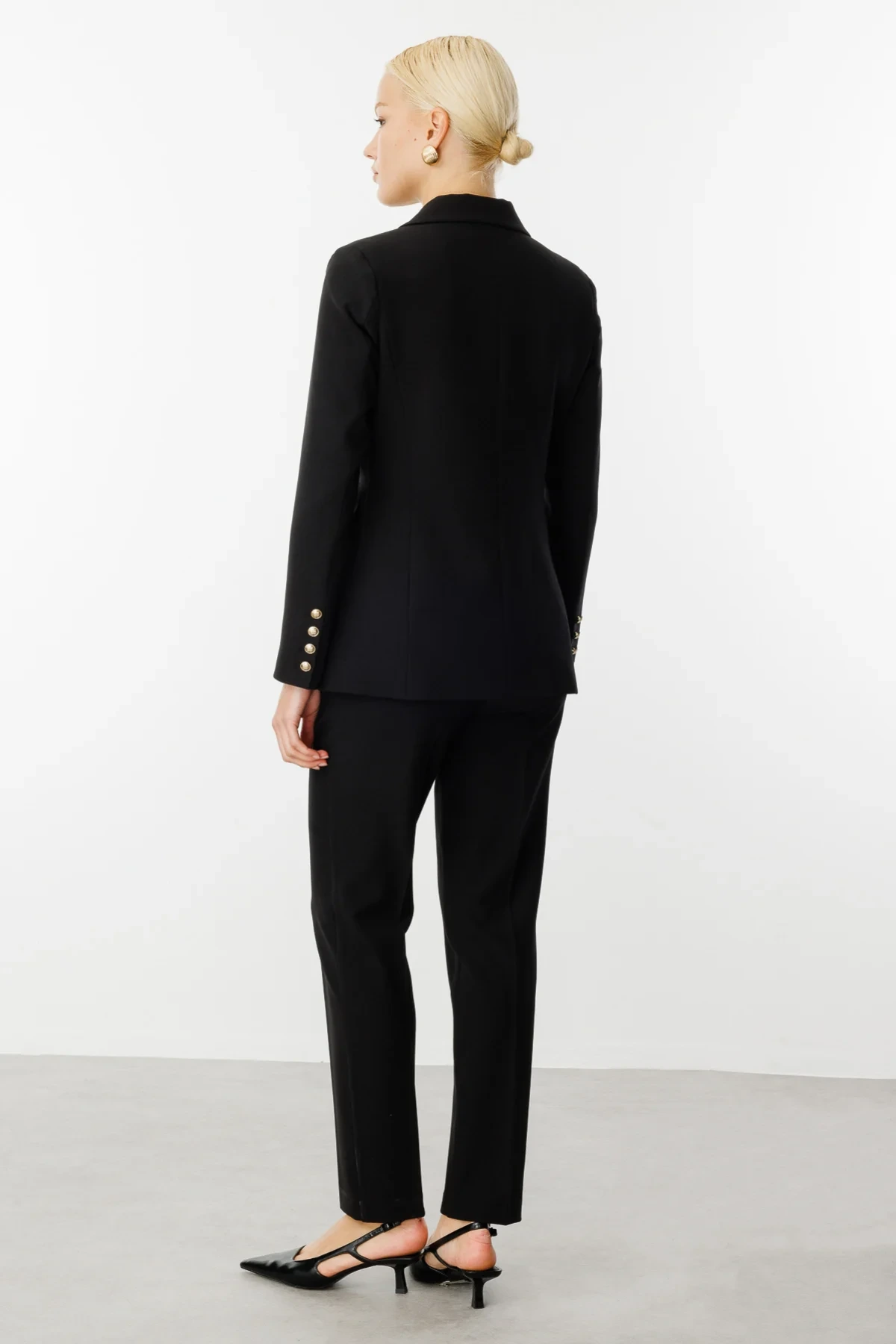 Ekol Kruvaze Yaka Kapak Cepli Kadın Siyah Ceket 04006