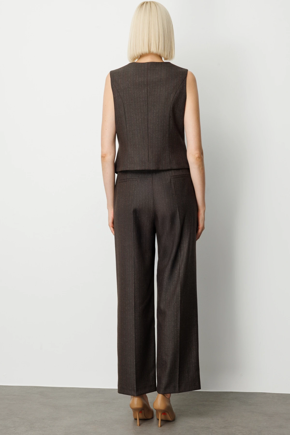 Ekol Çizgi Desenli V Yaka Kadın Kahverengi Yelek 05109