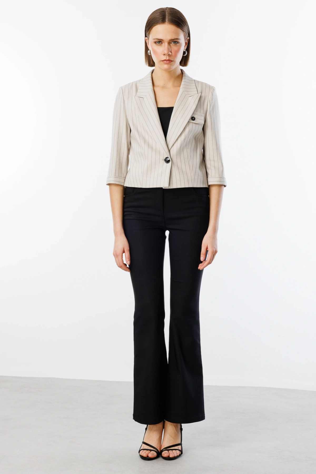 Ekol Kadın Çizgili Yarım Kol Bej Ceket 04048