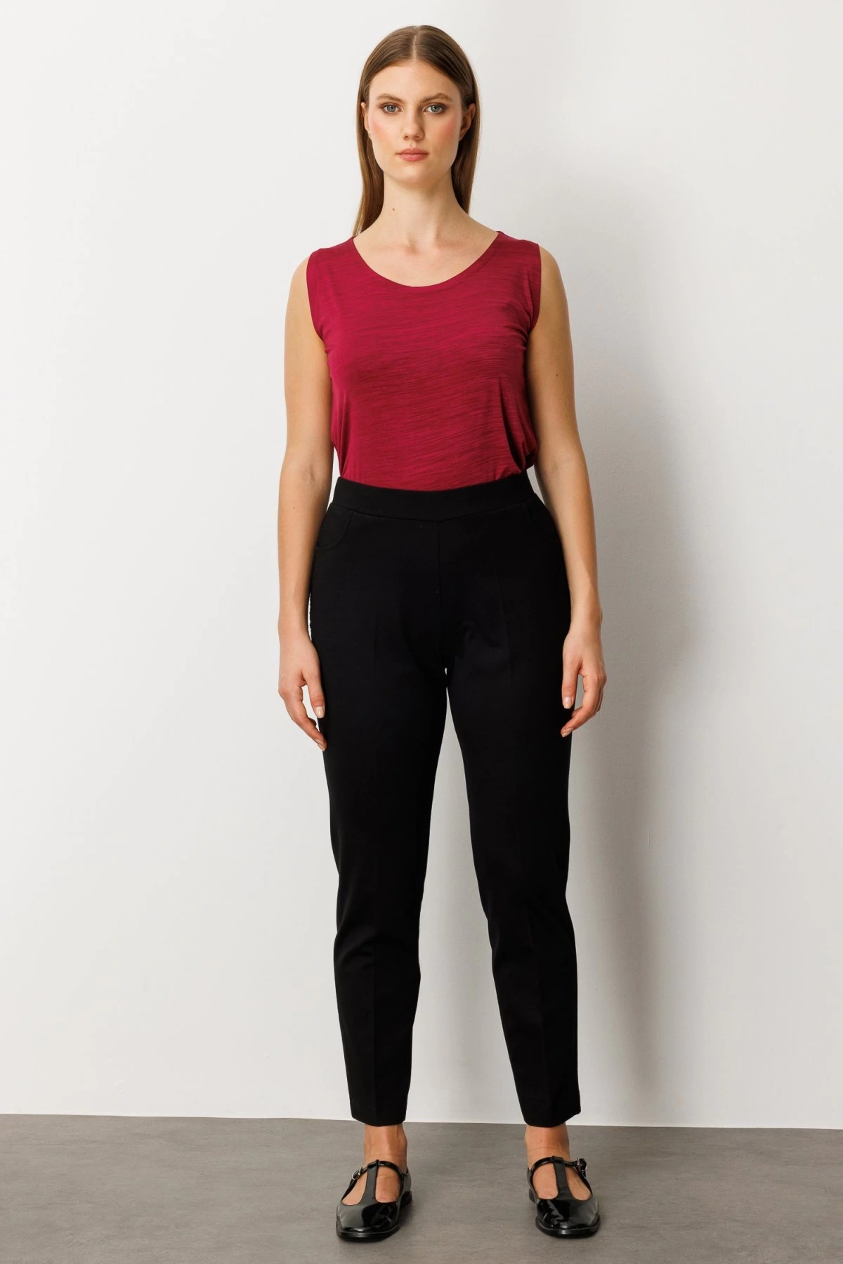 Ekol Dantel Süslemeli Dar Paça Pantolon 01087