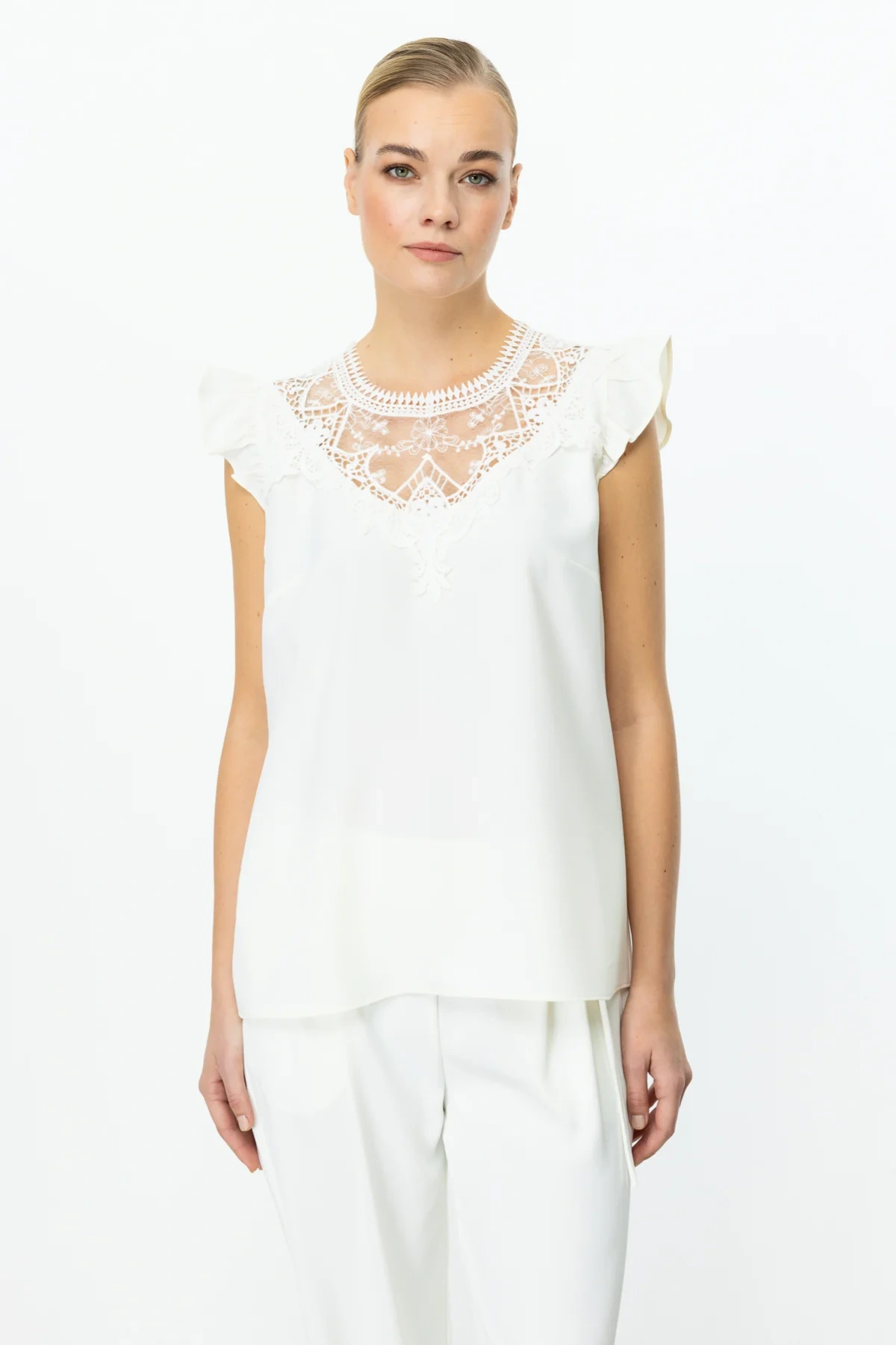 Ekol Dantelli Yakası Tül Ekru Kadın Bluz 03052