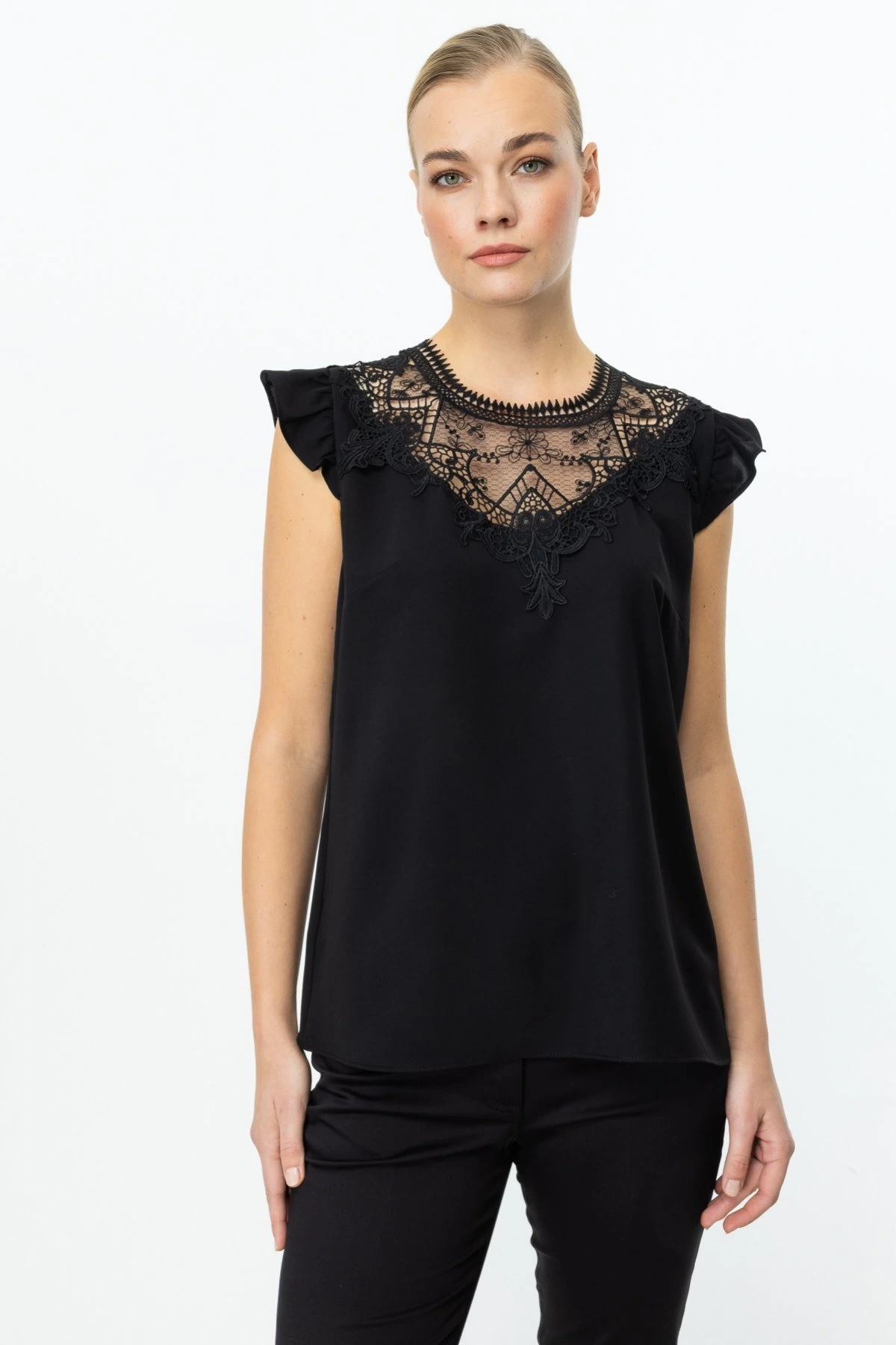 Ekol Dantelli Yakası Tül Siyah Kadın Bluz 03052