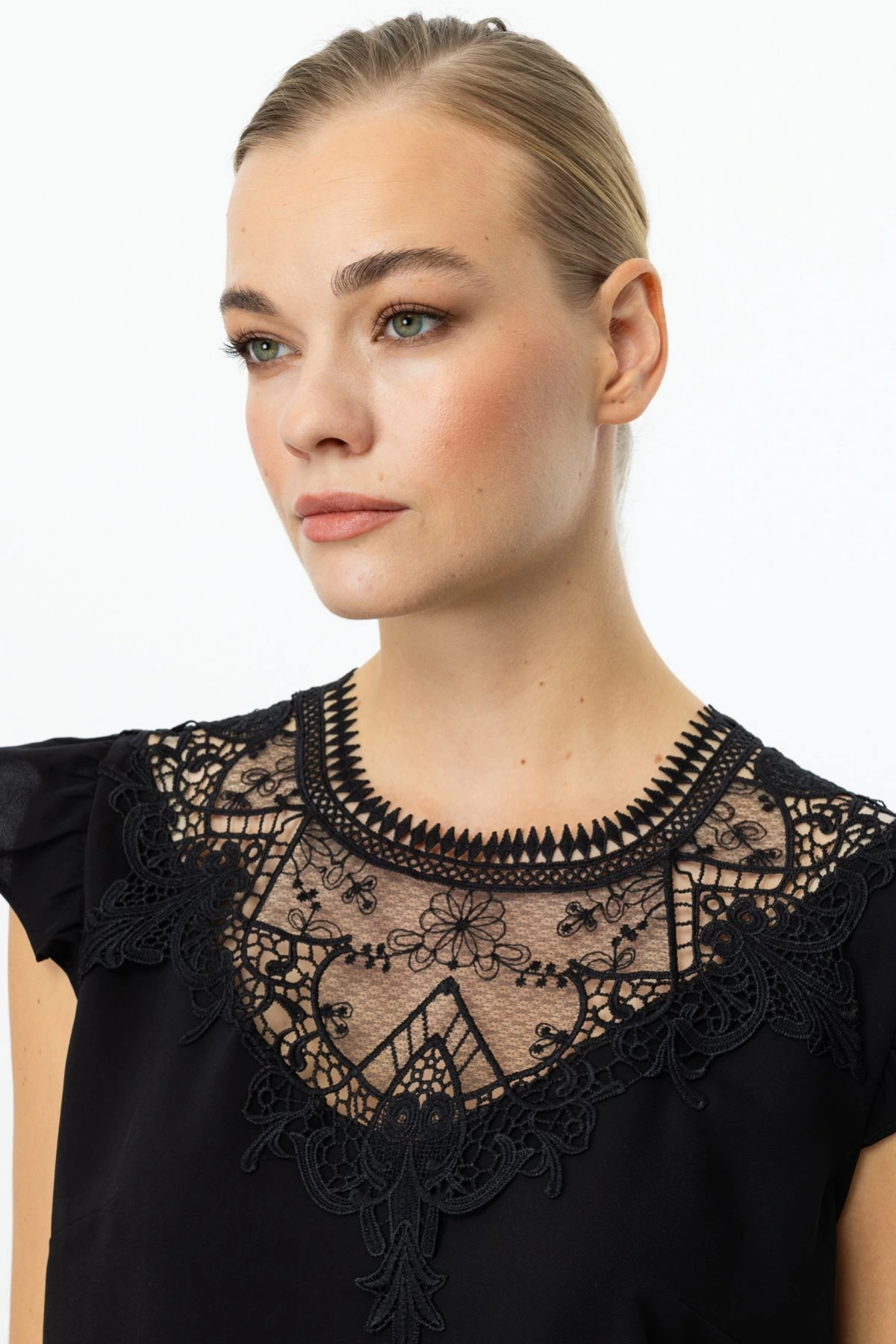 Ekol Dantelli Yakası Tül Siyah Kadın Bluz 03052