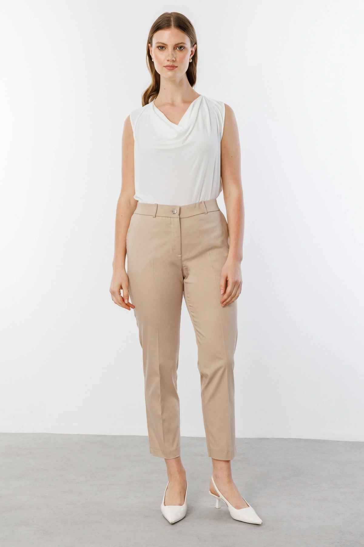 Ekol Büyük Beden Dar Paça Kumaş Kum Renk Kadın Pantolon 02028