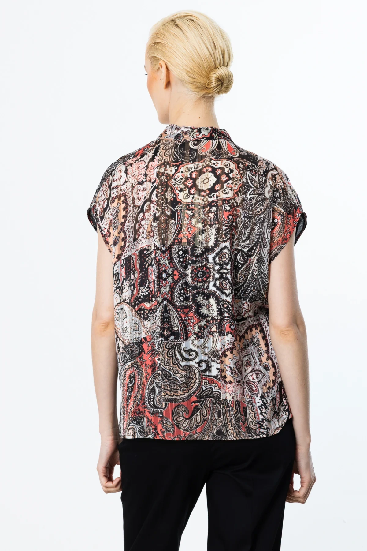 Ekol Desenli V Yaka Siyah Kadın Bluz 03140