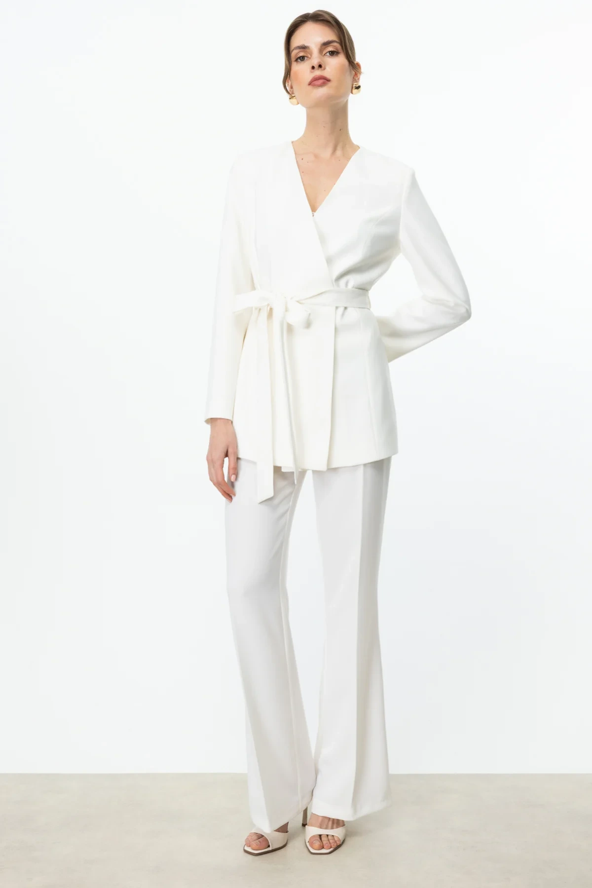 Ekol Düğmeli Bel Kuşaklı Ekru Kadın Ceket 04232