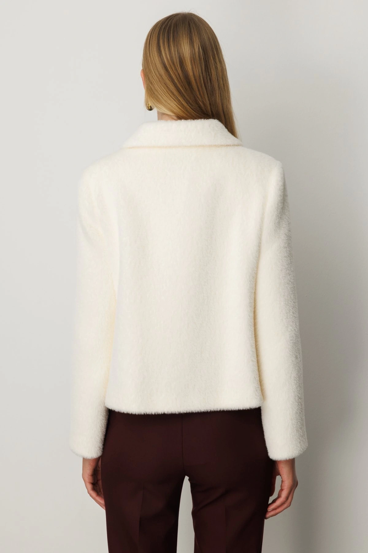 Ekol Düğmeli Peluş Kadın Ekru Manto 06025