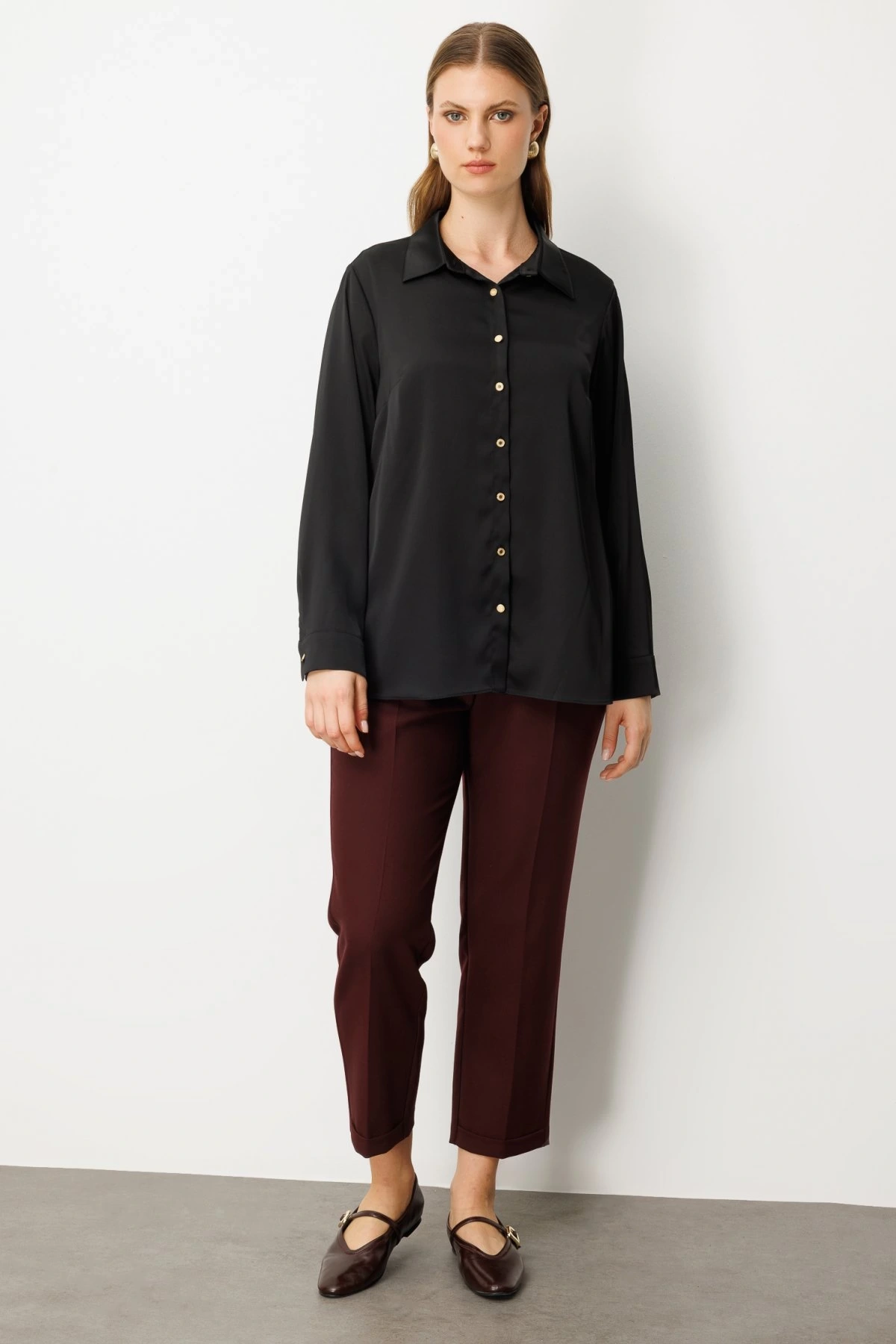 Ekol Büyük Beden Düğmeli Siyah Kadın Saten Gömlek 03505