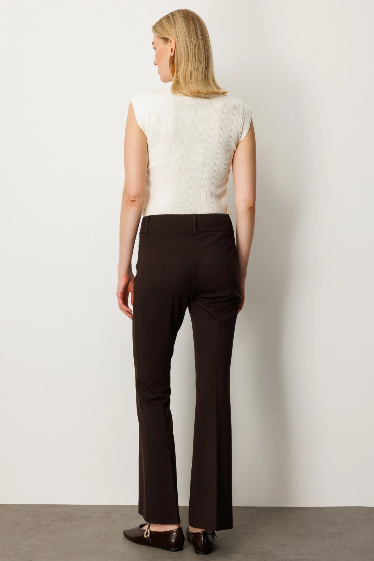 Ekol İspanyol Paça Cepsiz Pantolon 01081