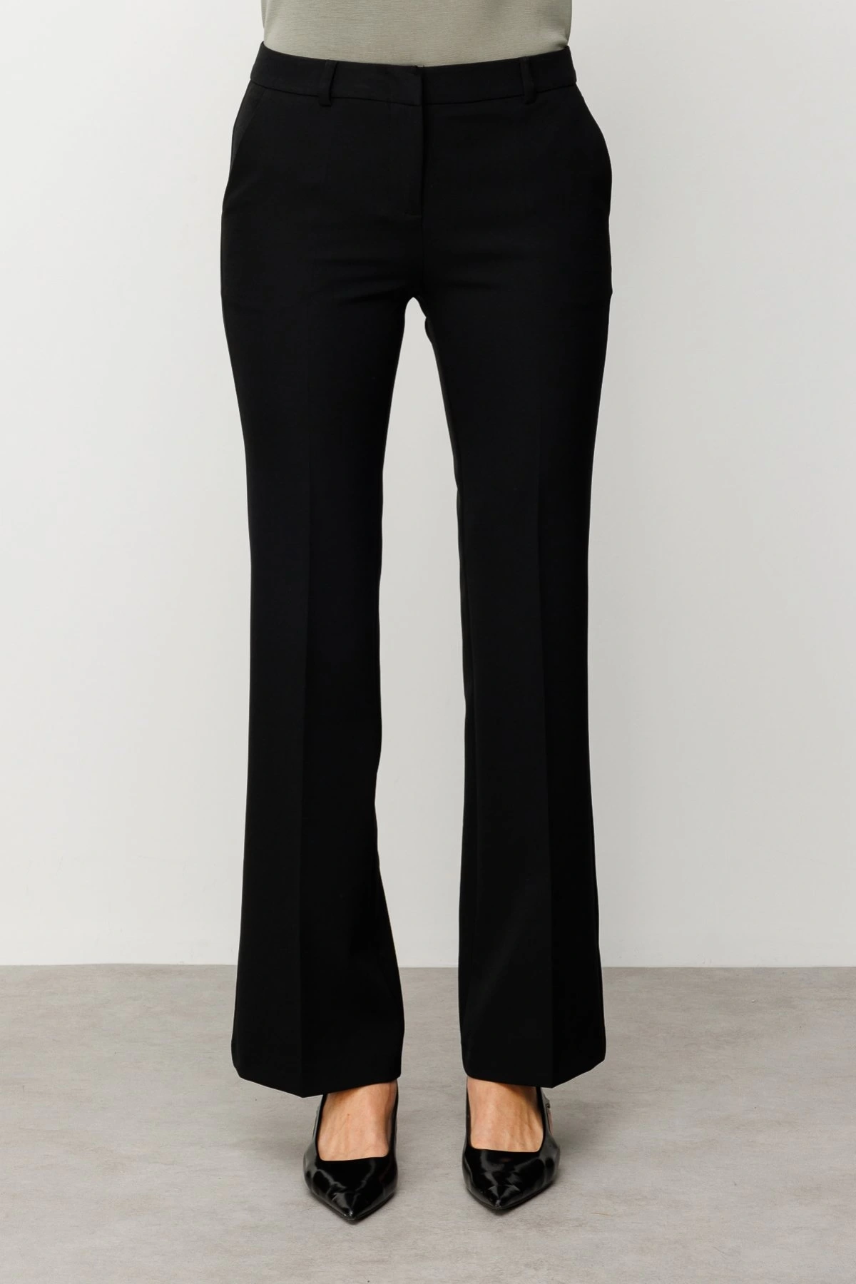 Ekol İspanyol Paça Siyah Kadın Kumaş Pantolon 02008