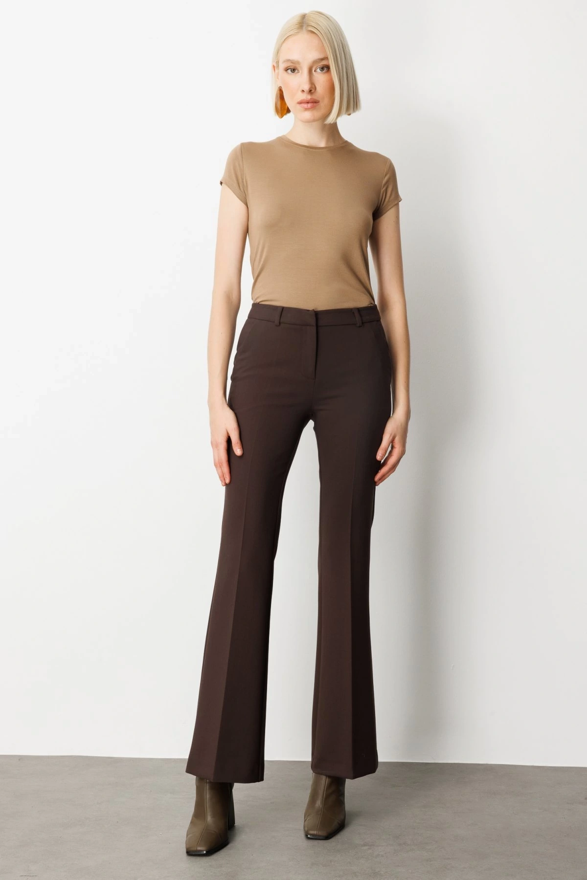 Ekol İspanyol Paça Kahverengi Kadın Pantolon 05011