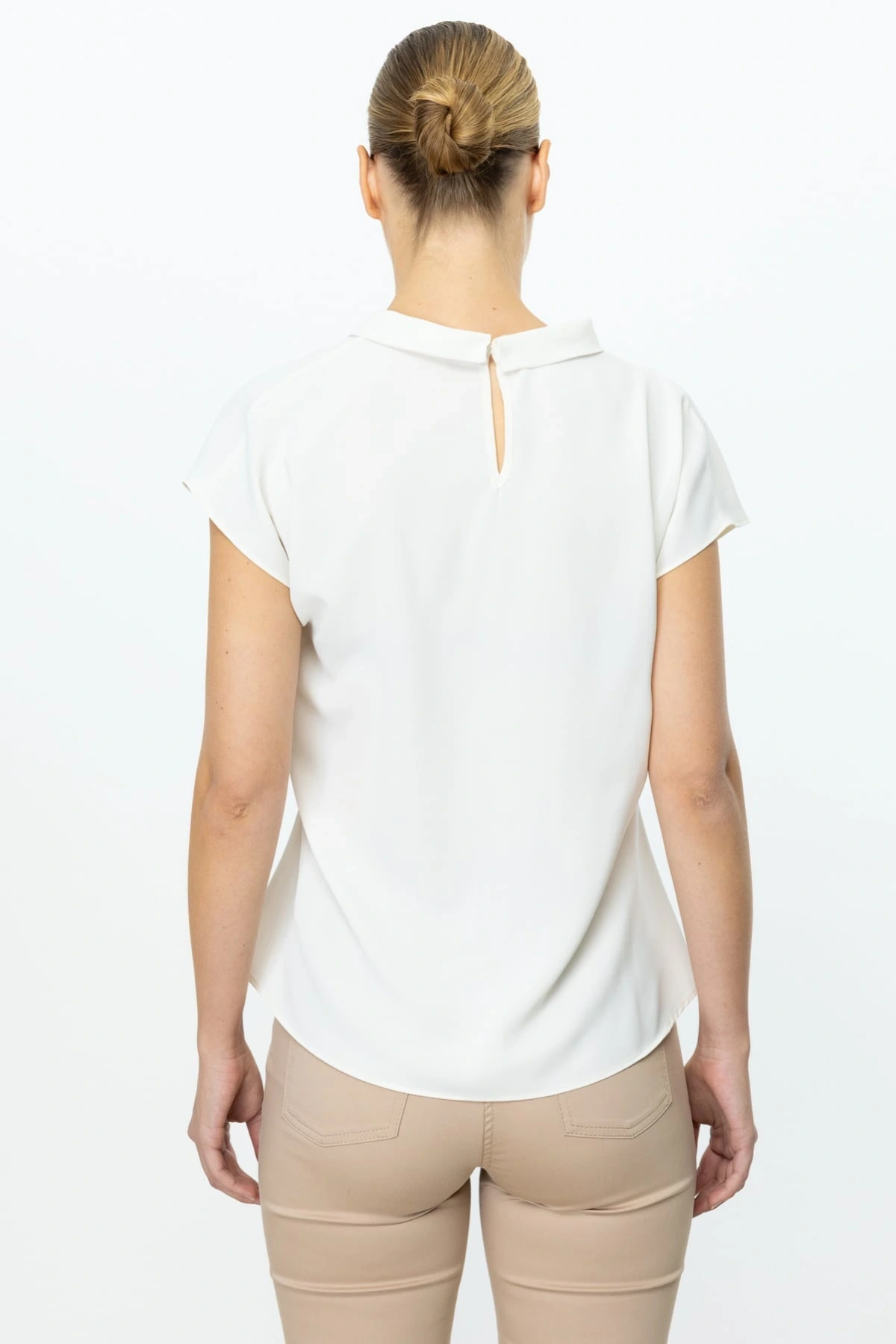 Ekol Kadın Belden Degajeli Ekru Bluz 03038