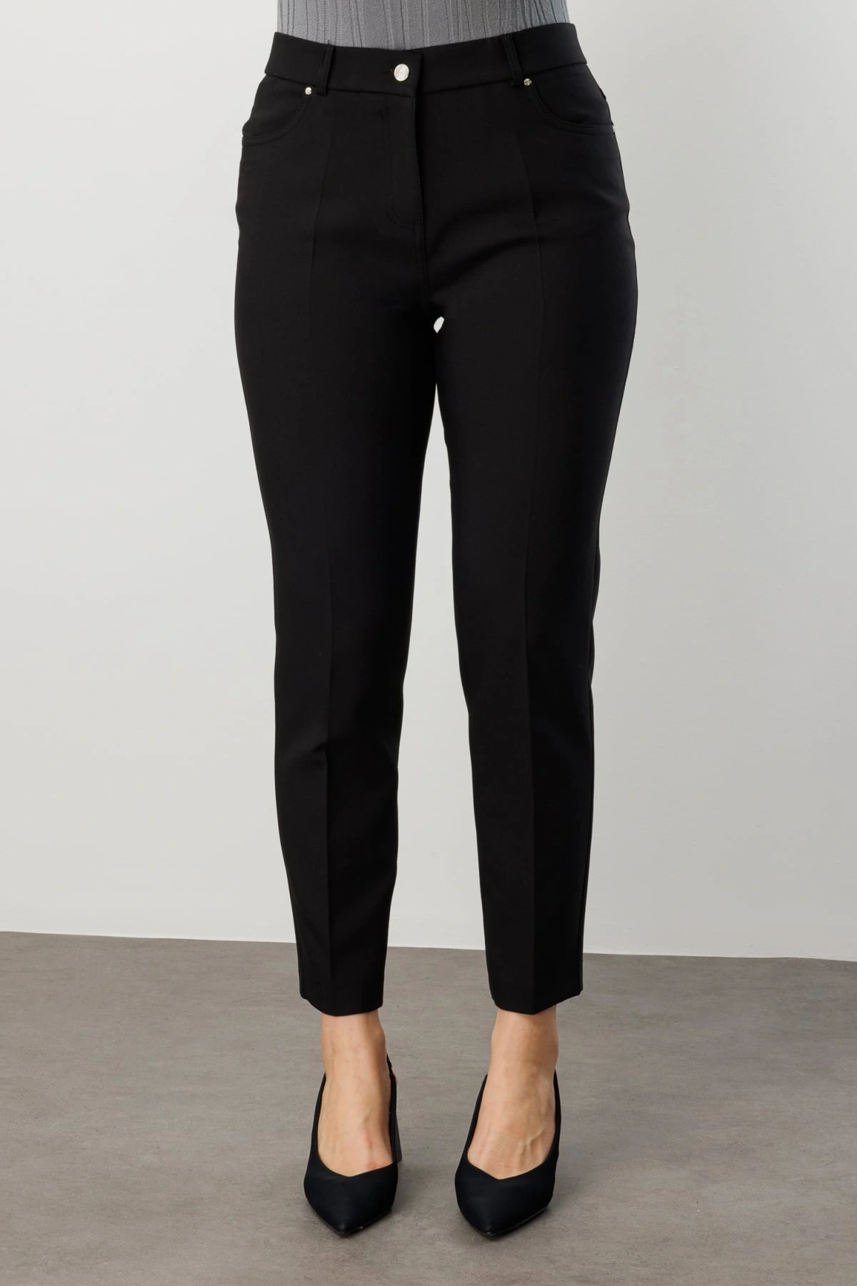 Ekol Kadın Boru Paça Siyah Pantolon 01009