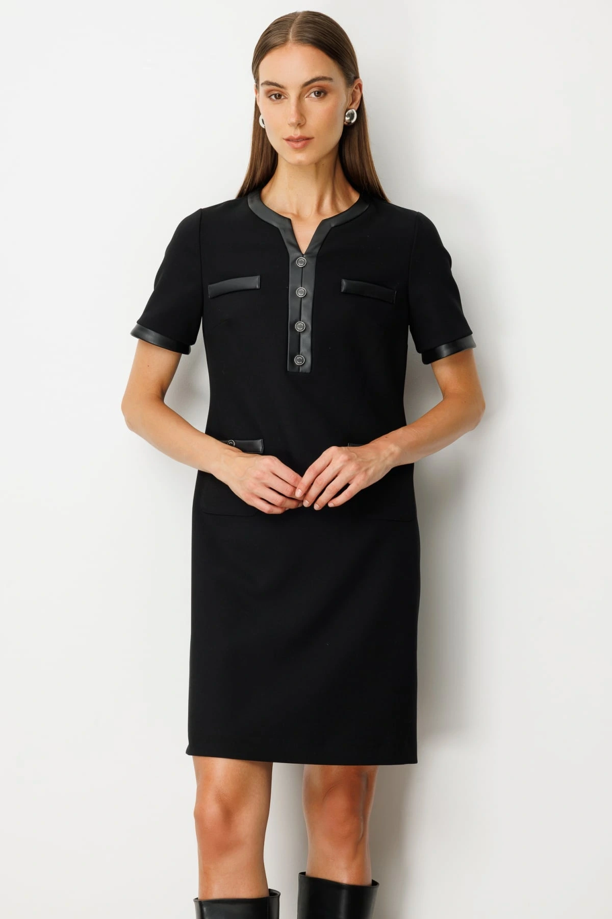 Ekol Kadın Deri Detaylı Siyah Elbise 04083