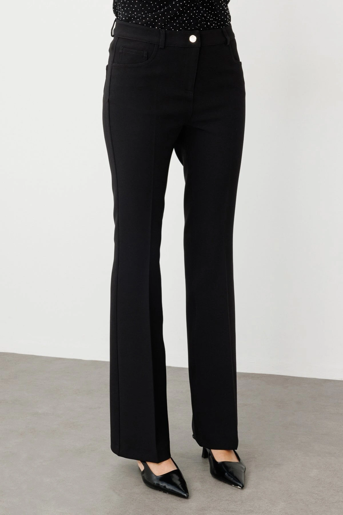 Ekol Kadın İspanyol Paça Siyah Kumaş Pantolon 02144