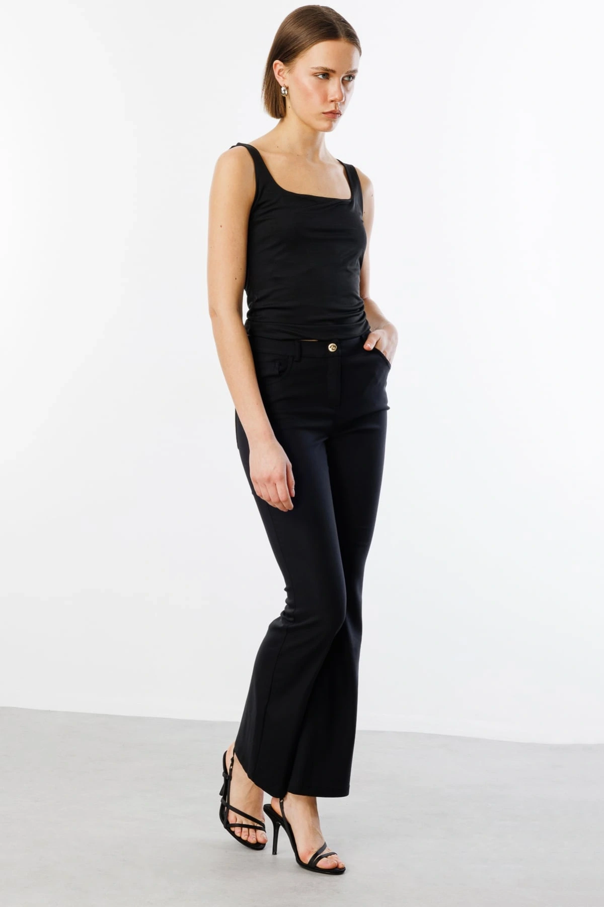 Ekol Kadın İspanyol Paça Siyah Pantolon 02044