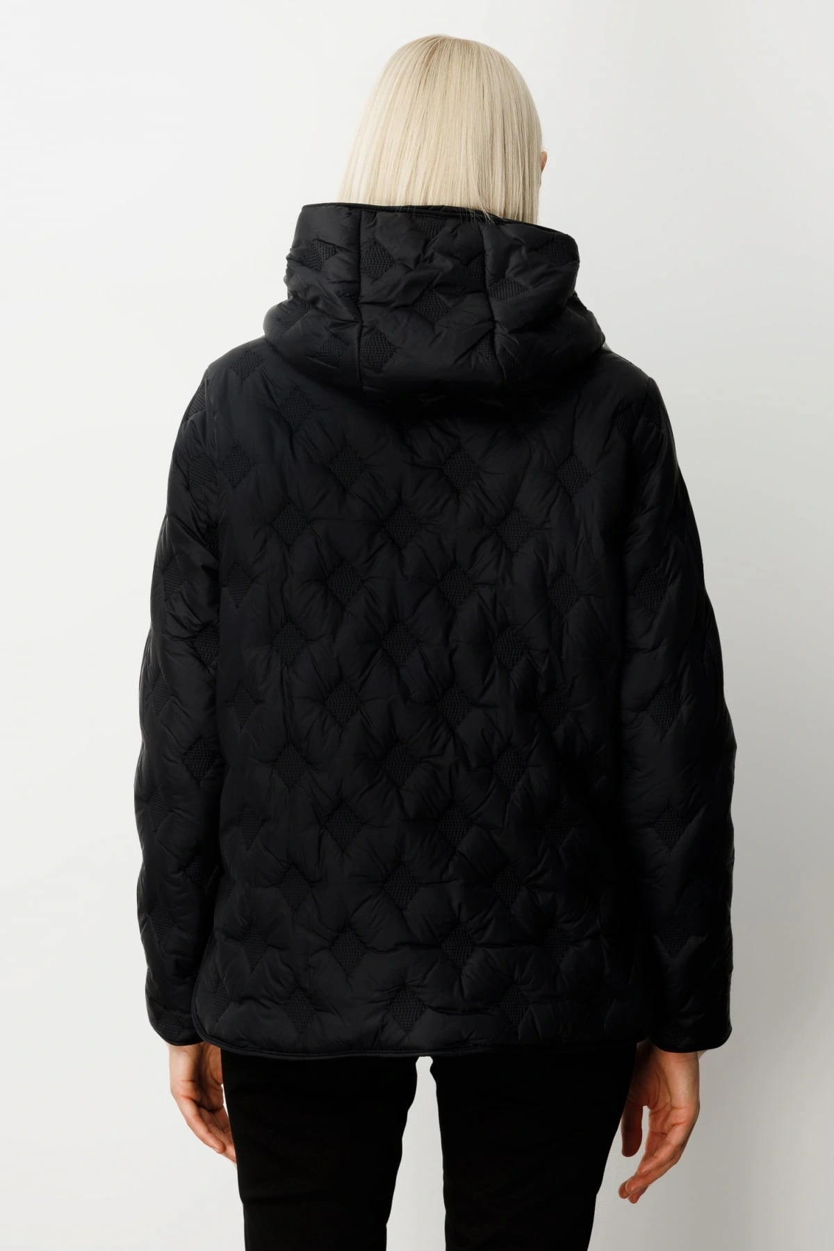 Ekol Kadın Kapüşonlu Siyah Şişme Manto 06601