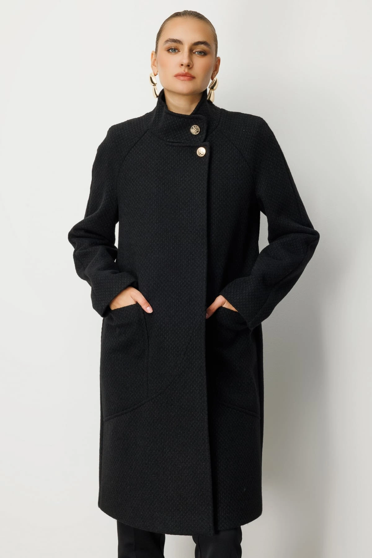 Ekol Kadın Kendinden Desenli Siyah Manto 06051