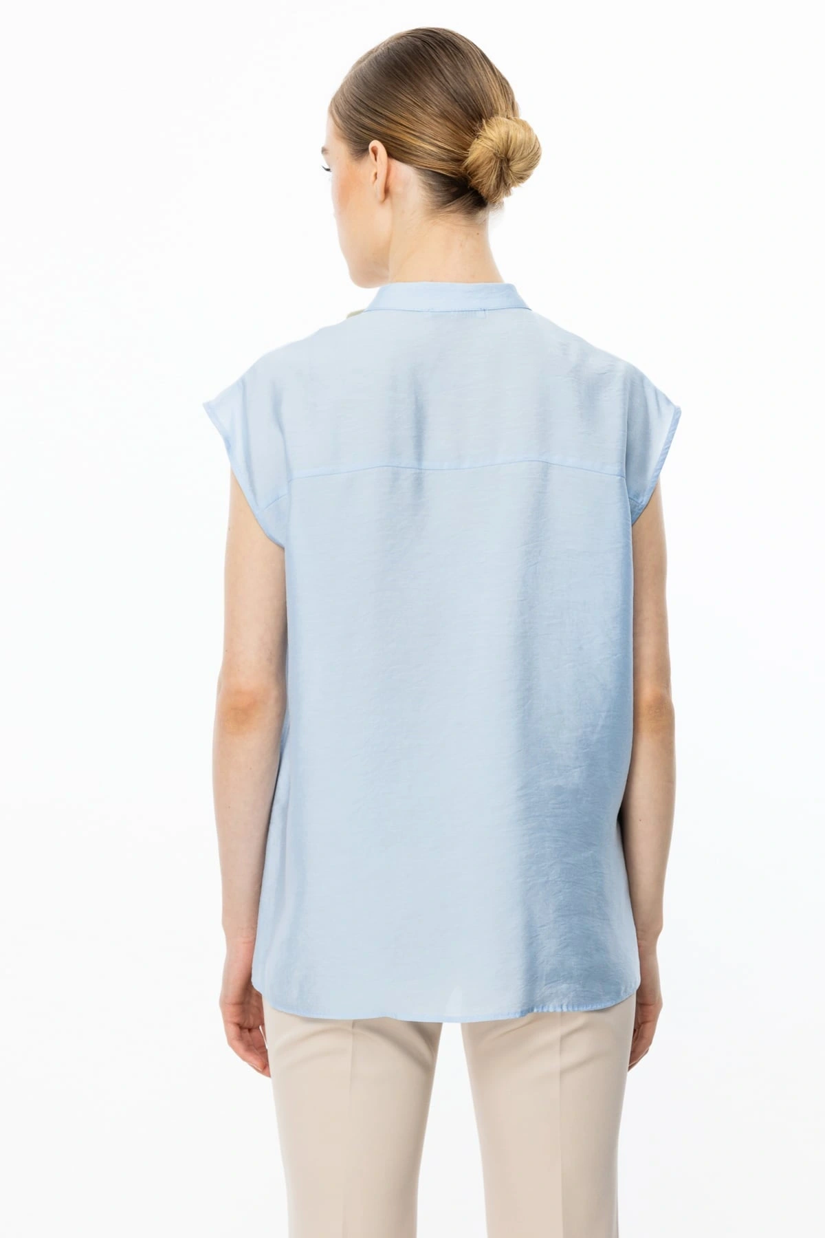 Ekol Kadın Kolsuz Ön Düğmeli Mavi Bluz 03022