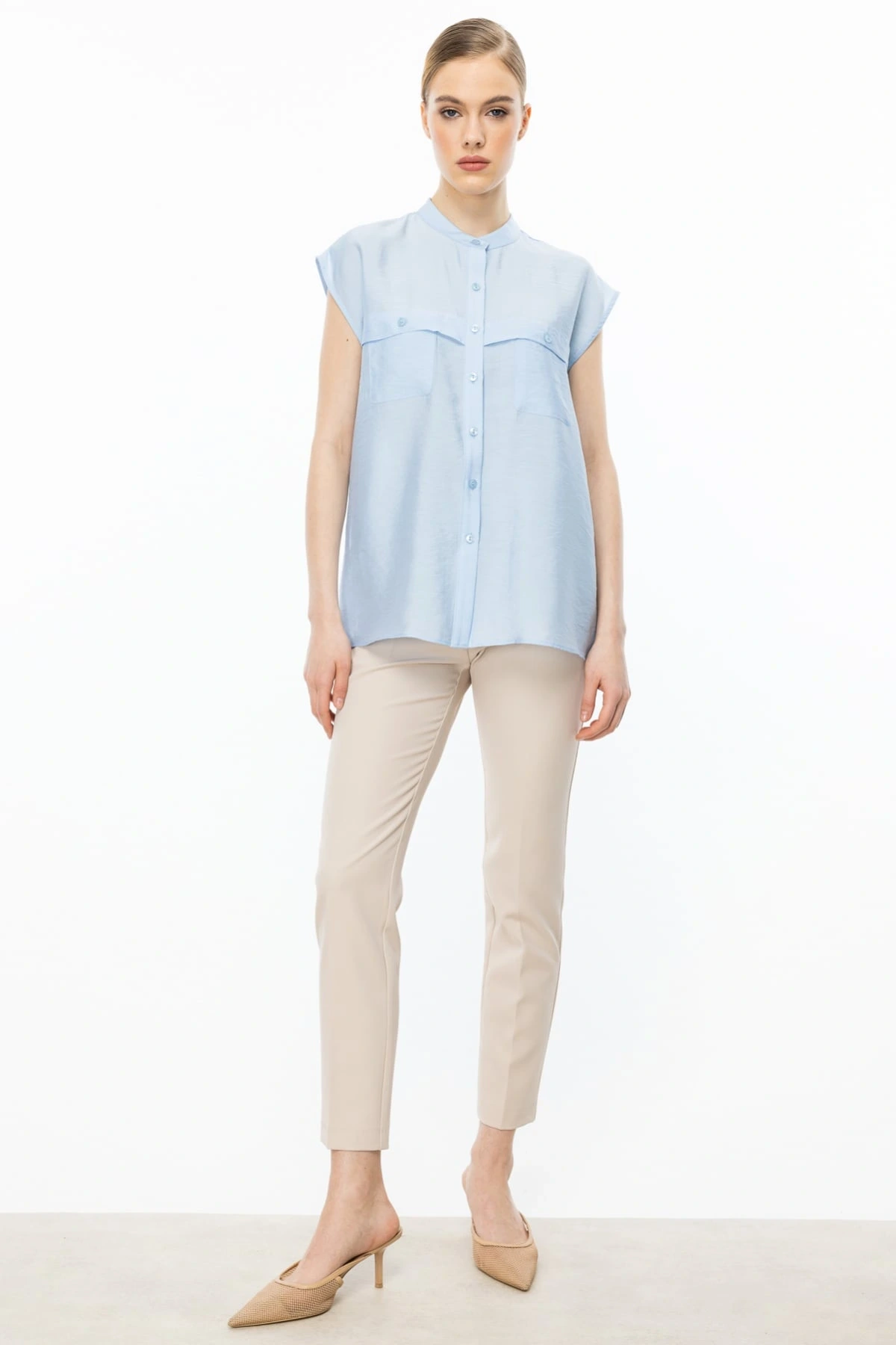 Ekol Kadın Kolsuz Ön Düğmeli Mavi Bluz 03022